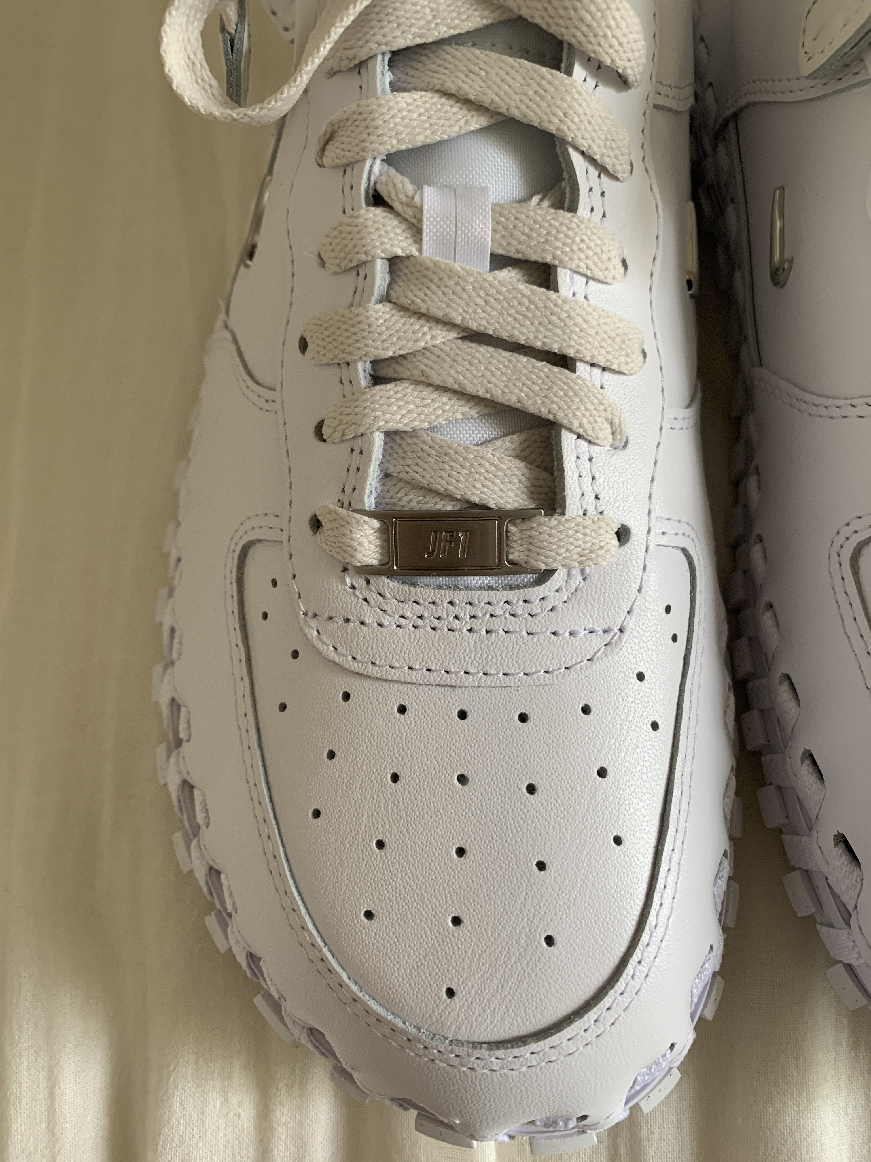 Nike x Jacquemus J Force 1 Low LX SP White 착용 스타일 - 1