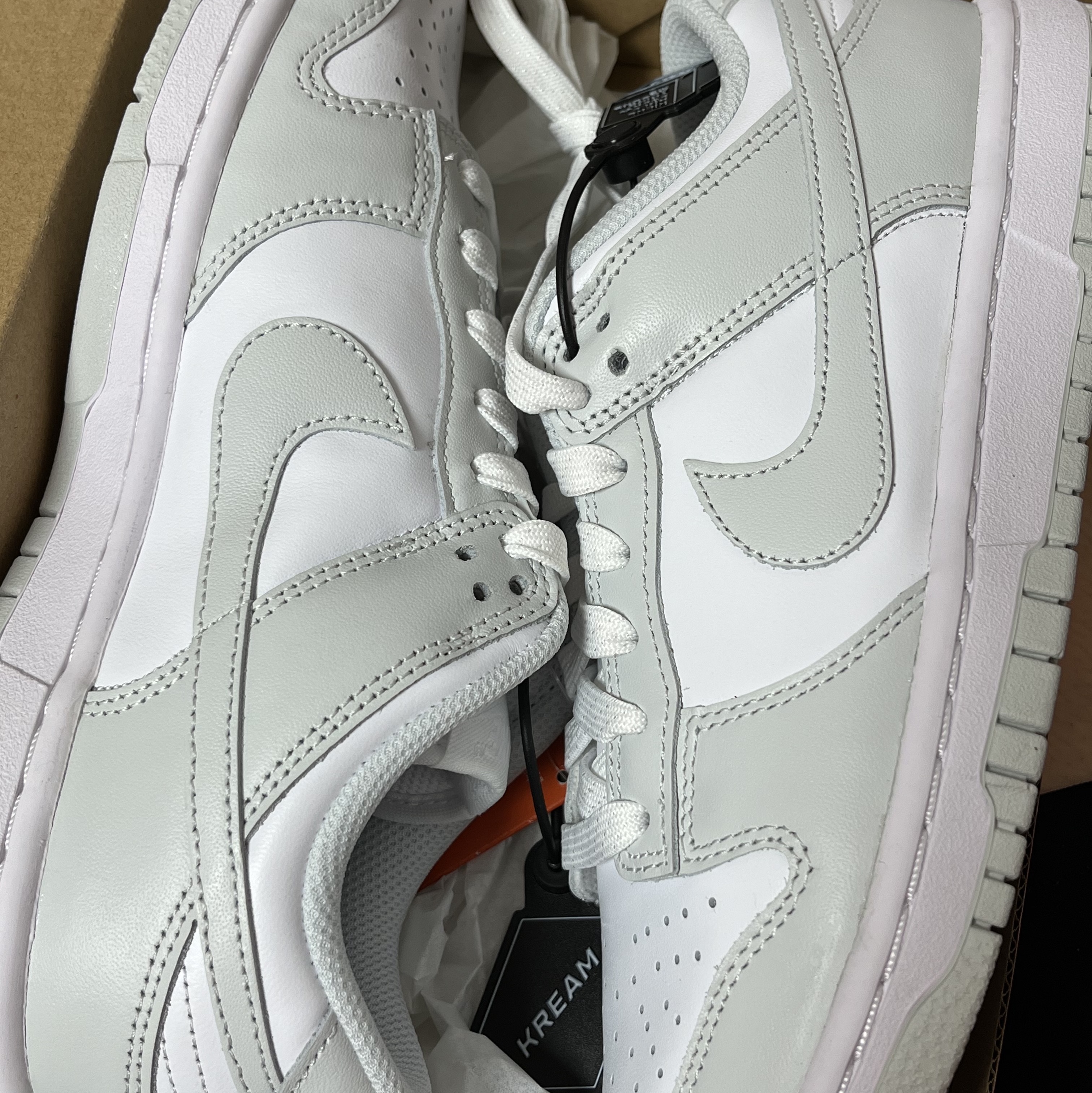 (W) Nike Dunk Low Photon Dust 착용 스타일
