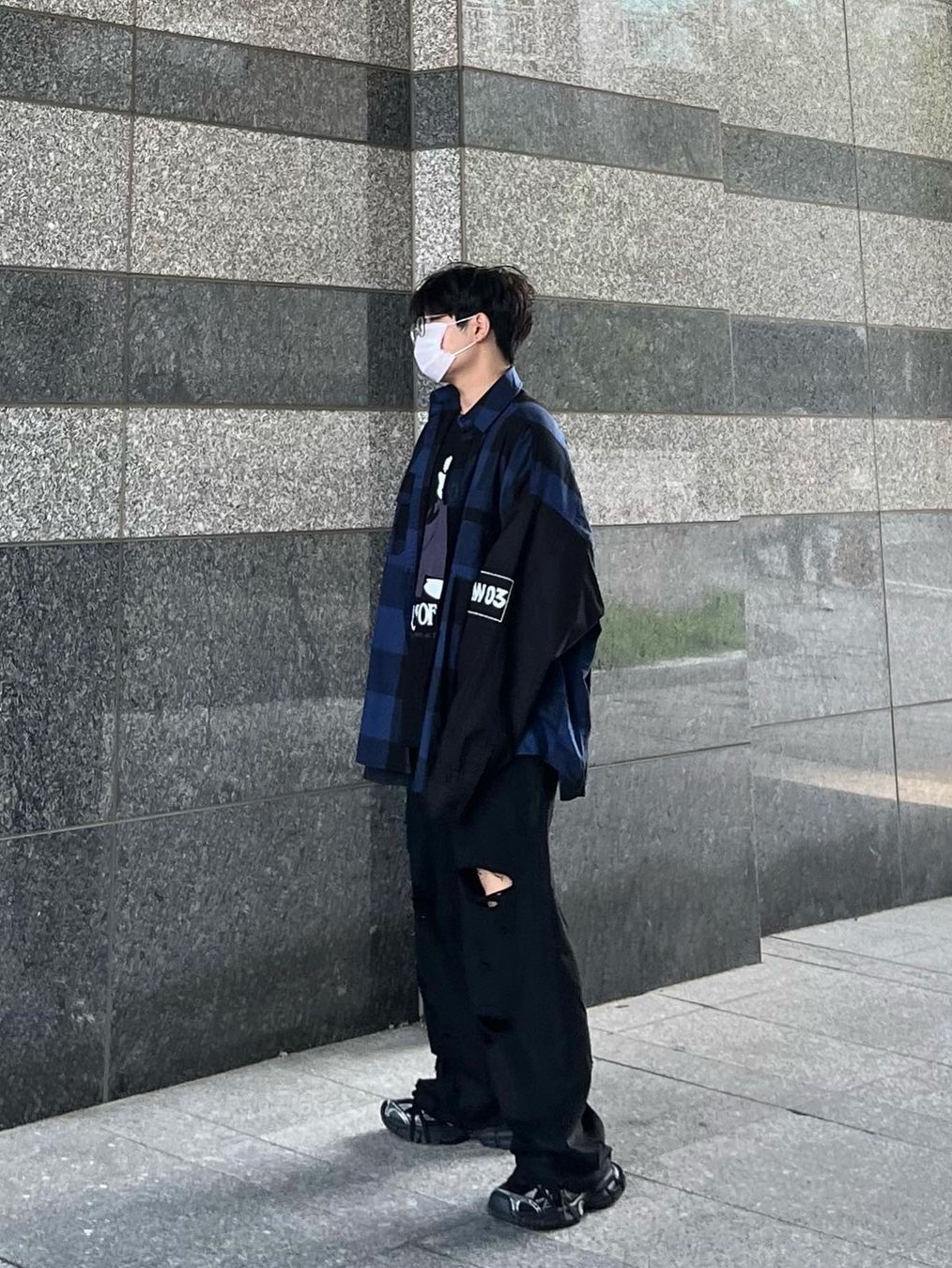Undermycar Nando Archive Hommage Oversized Shirt Crown Blue - 23SS 착용 스타일 - 1