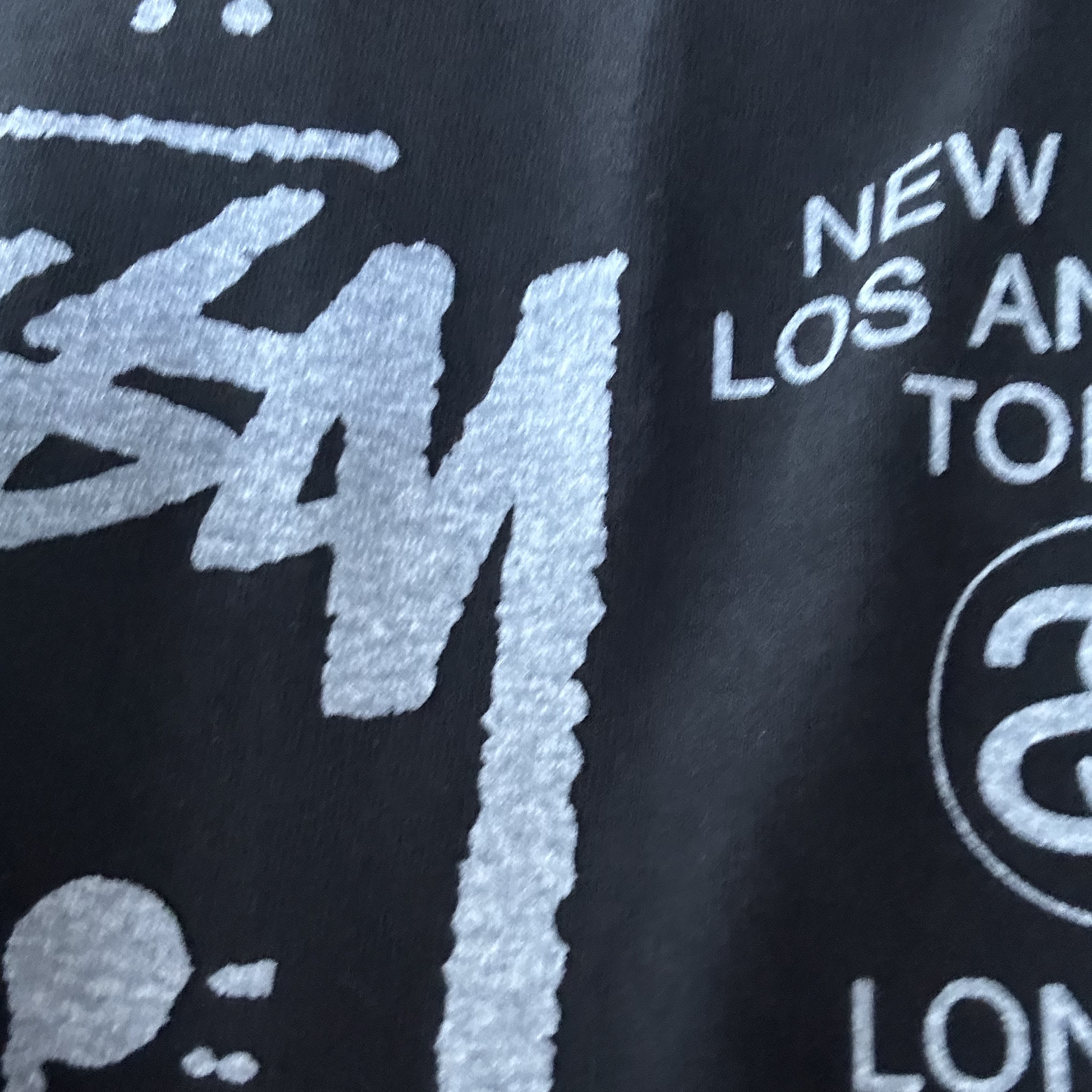 Stussy Sara T-Shirt Black 착용 스타일