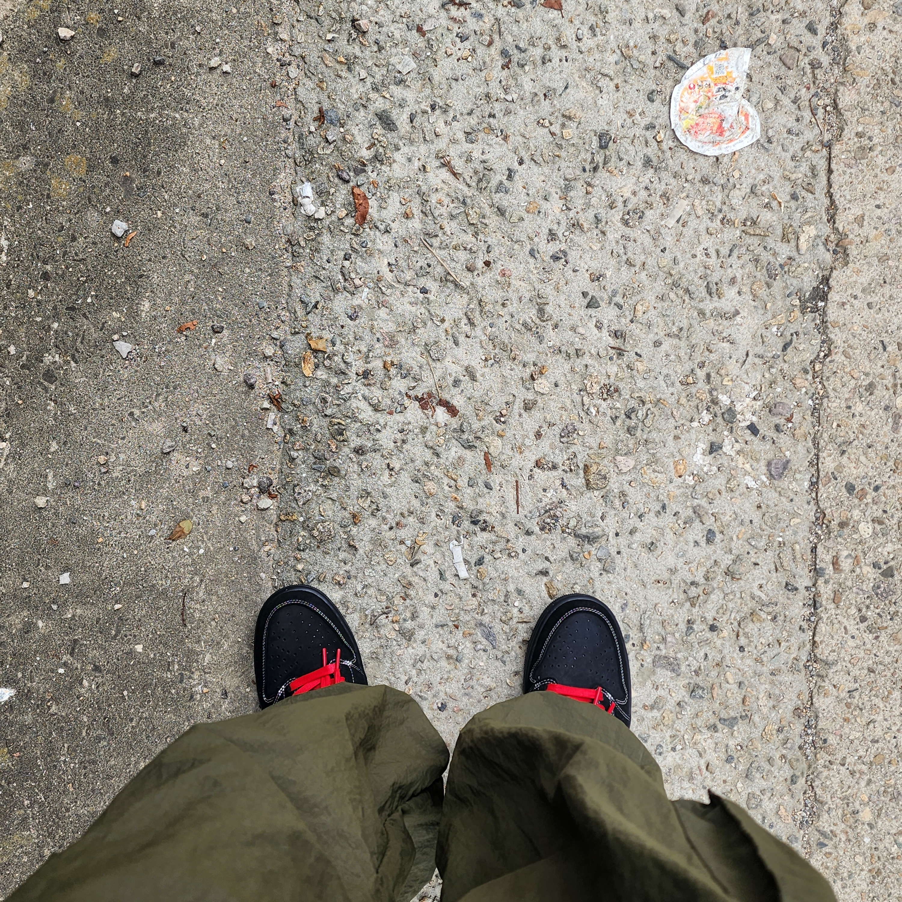 Jordan 1 x Travis Scott Retro Low OG SP Black Phantom 착용 스타일