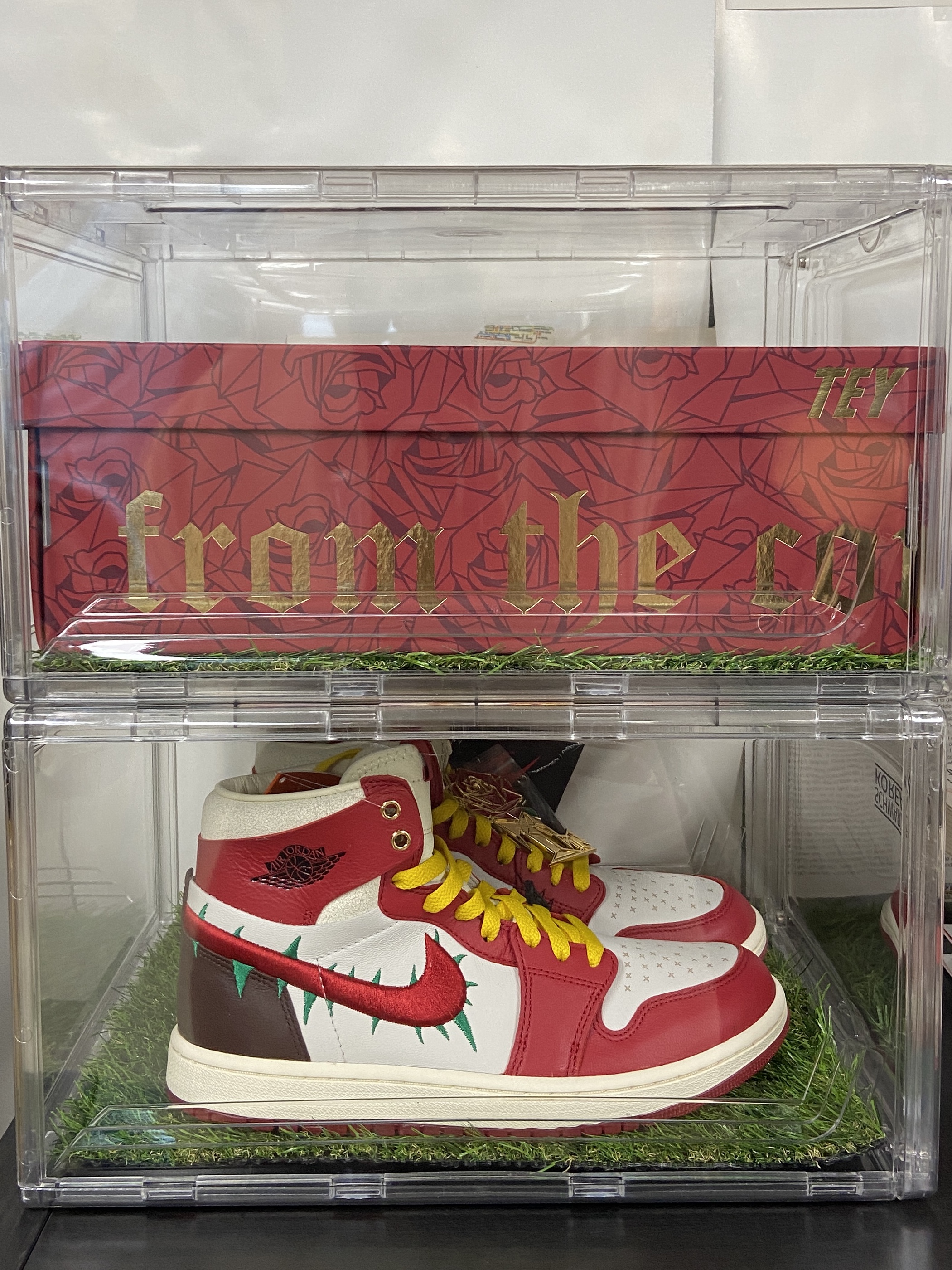 (W) Jordan 1 x Teyana Taylor Zoom CMFT 2 Gym Red 착용 스타일
