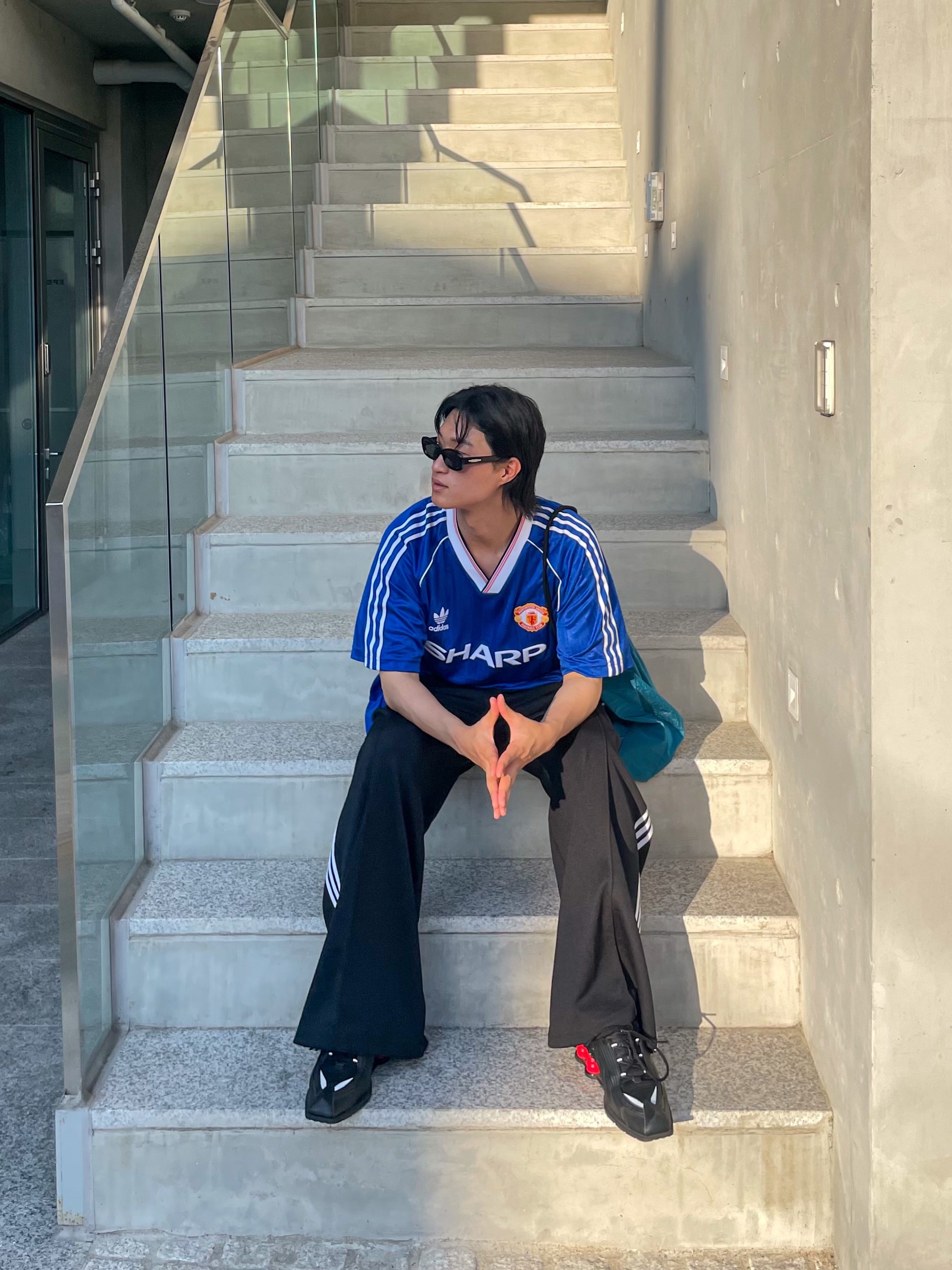 Adidas Manchester United 1988/90 Jersey Collegiate Royal - US Sizing, Adidas Manchester United 1988/90 Jersey Collegiate Royal - KR Sizing 착용 스타일 - 3