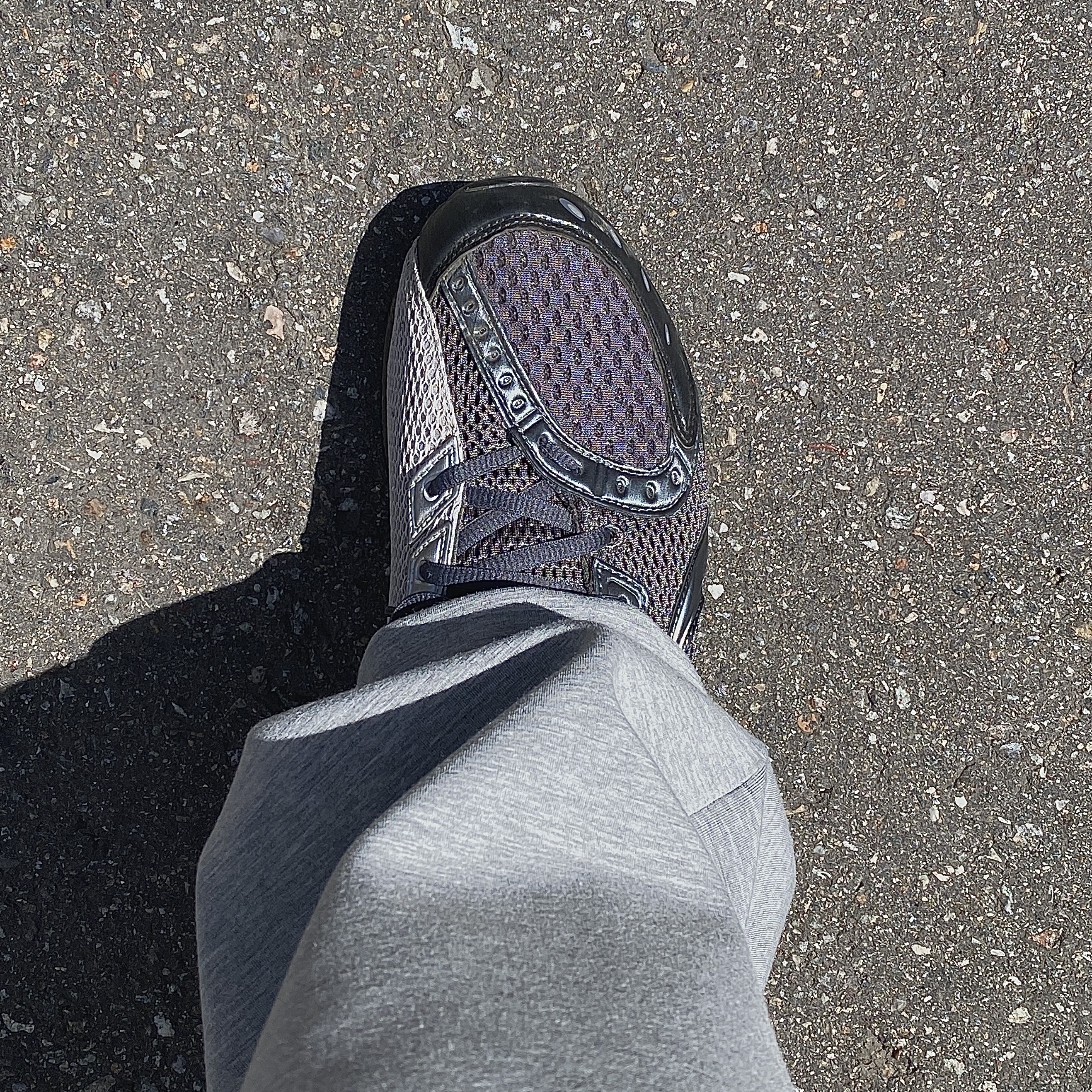 Asics x Kiko Kostadinov Gel Sokat Infinity Dark Grey 착용 스타일 - 5
