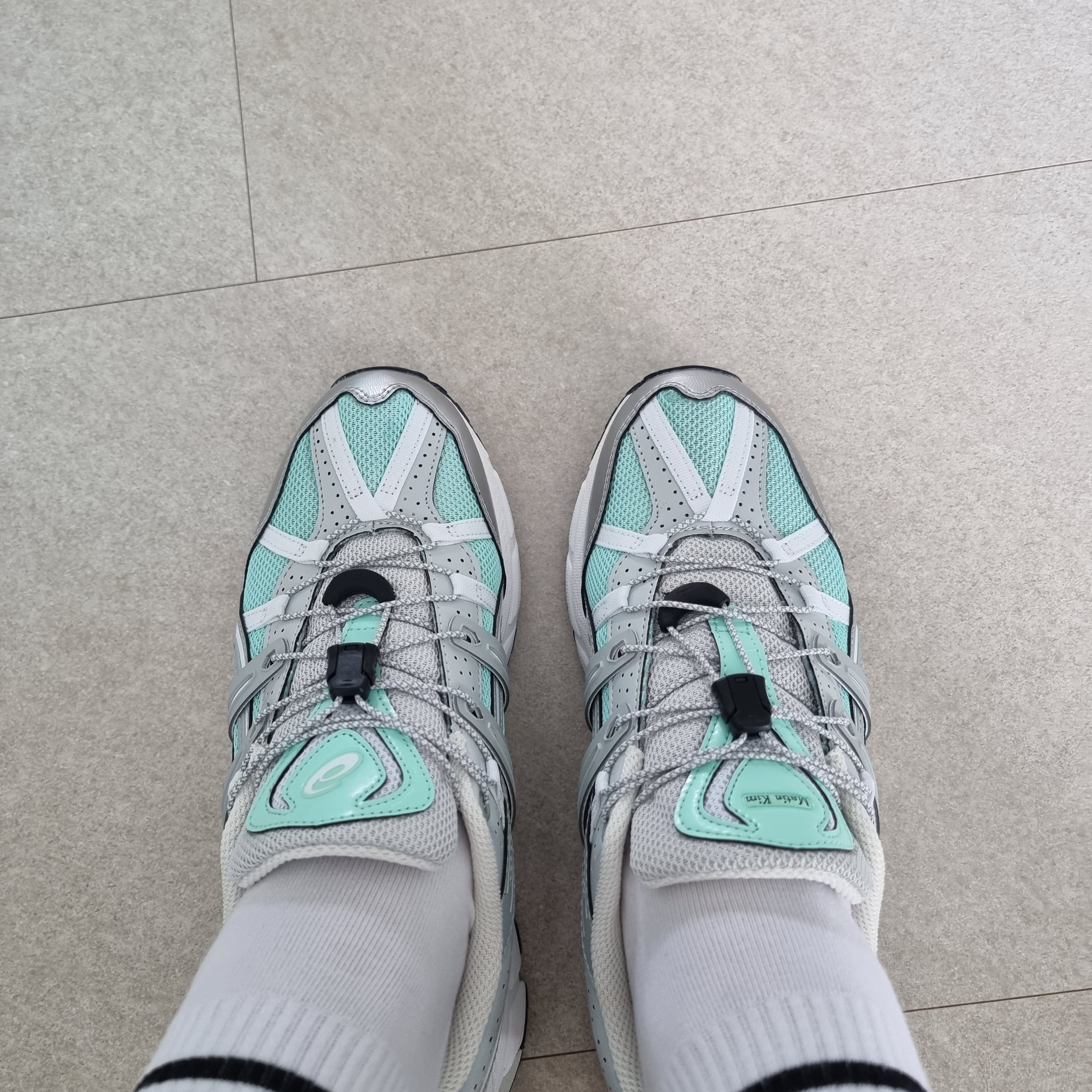 (W) Asics x Matin Kim Gel-Sonoma 15-50 Oasis Green Pure Silver 착용 스타일 - 4