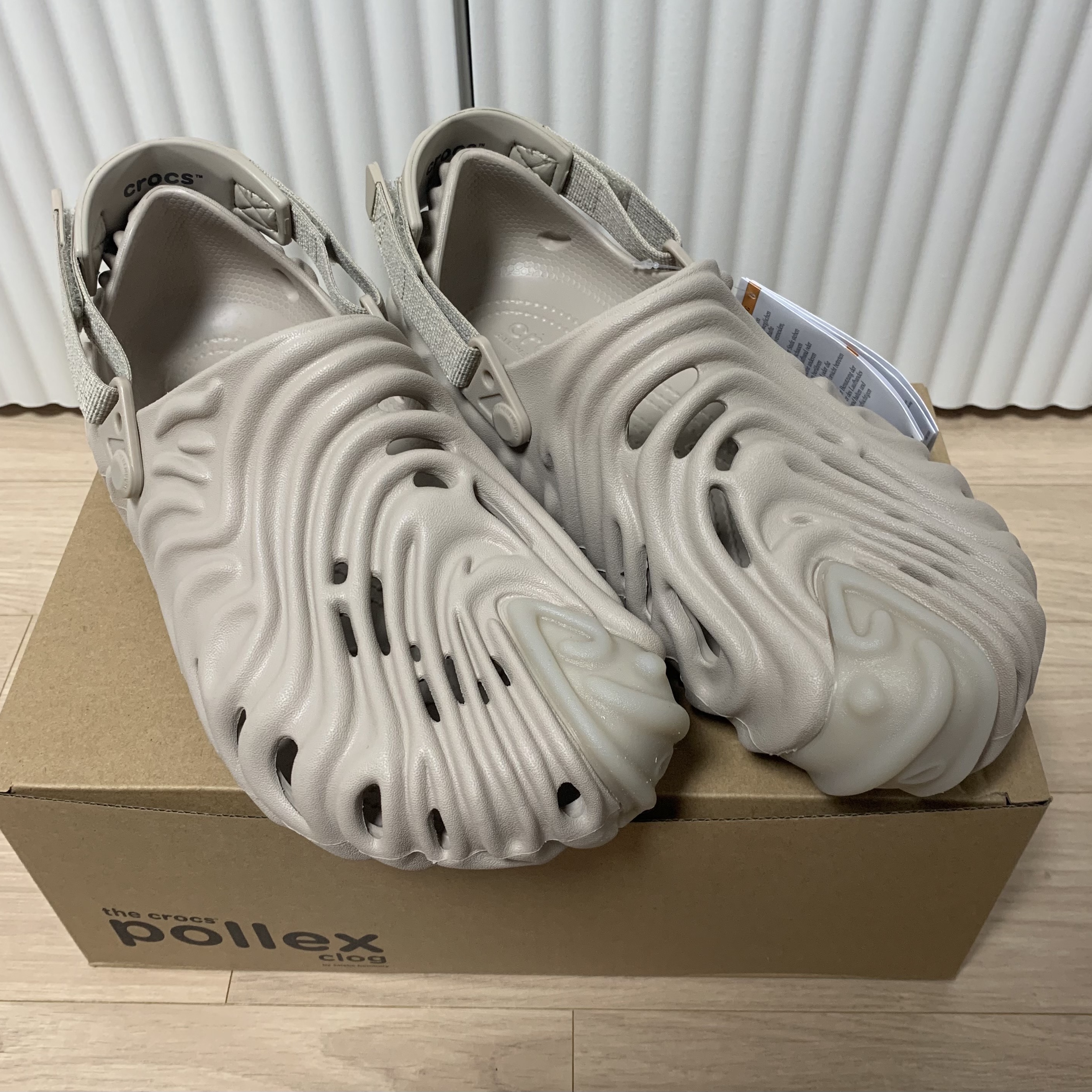 Crocs x Salehe Bembury Pollex Clog Horchata 착용 스타일