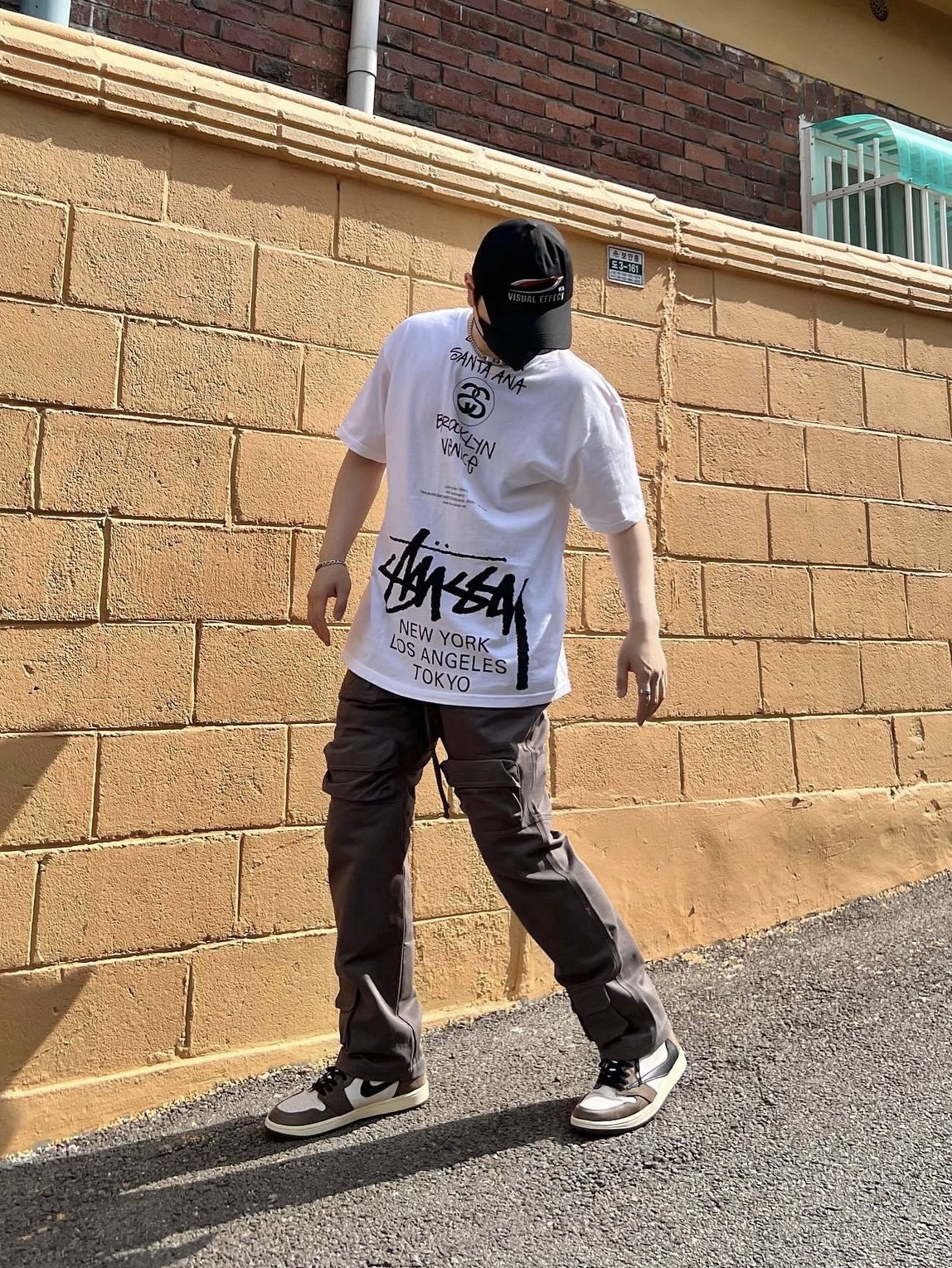 Jordan 1 x Travis Scott Retro High OG SP Mocha 착용 스타일