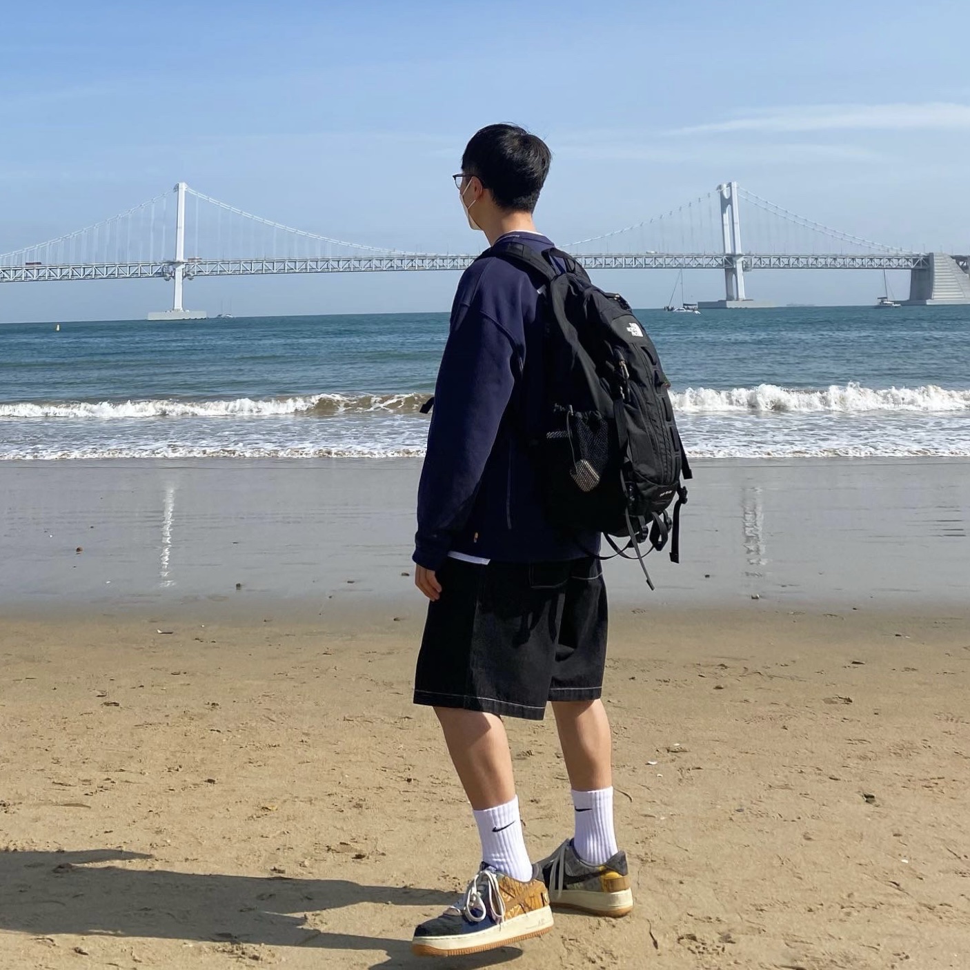 IAB Studio x Lee Pigment Sweatshirt Indigo Navy, Nike x Travis Scott Air Force 1 Low Cactus Jack 착용 스타일