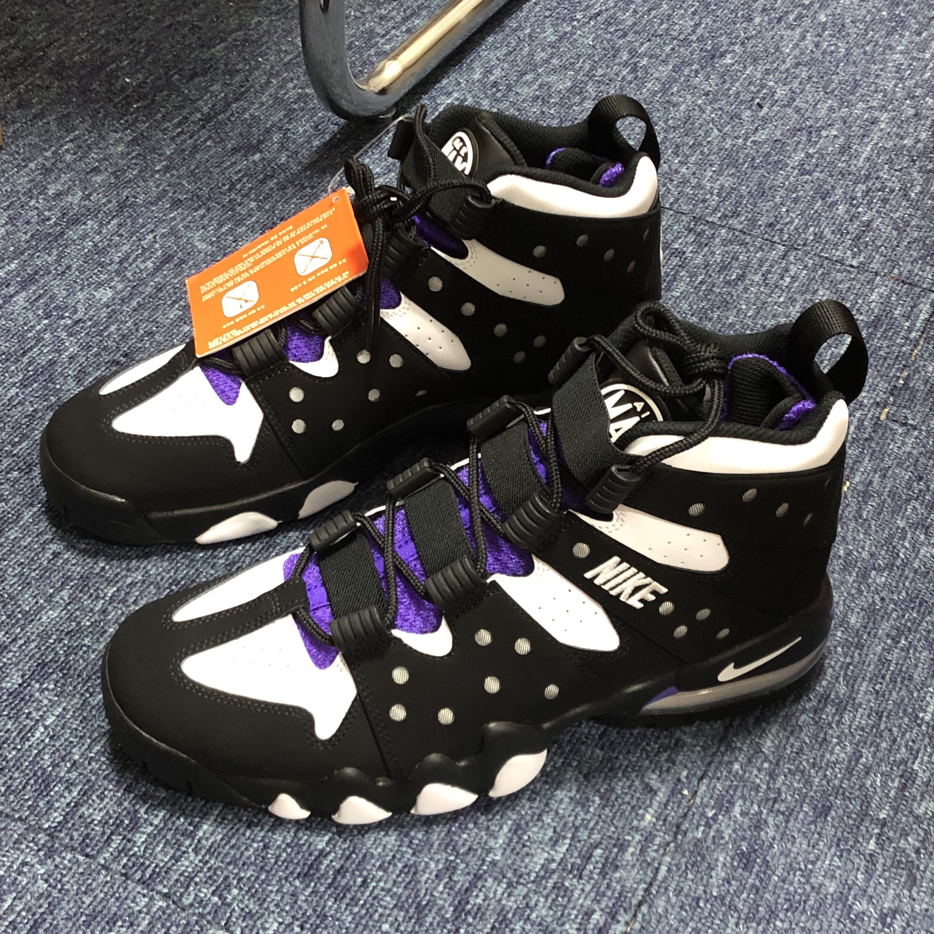 Nike Air Max 2 CB 94 Black and Pure Purple 착용 스타일
