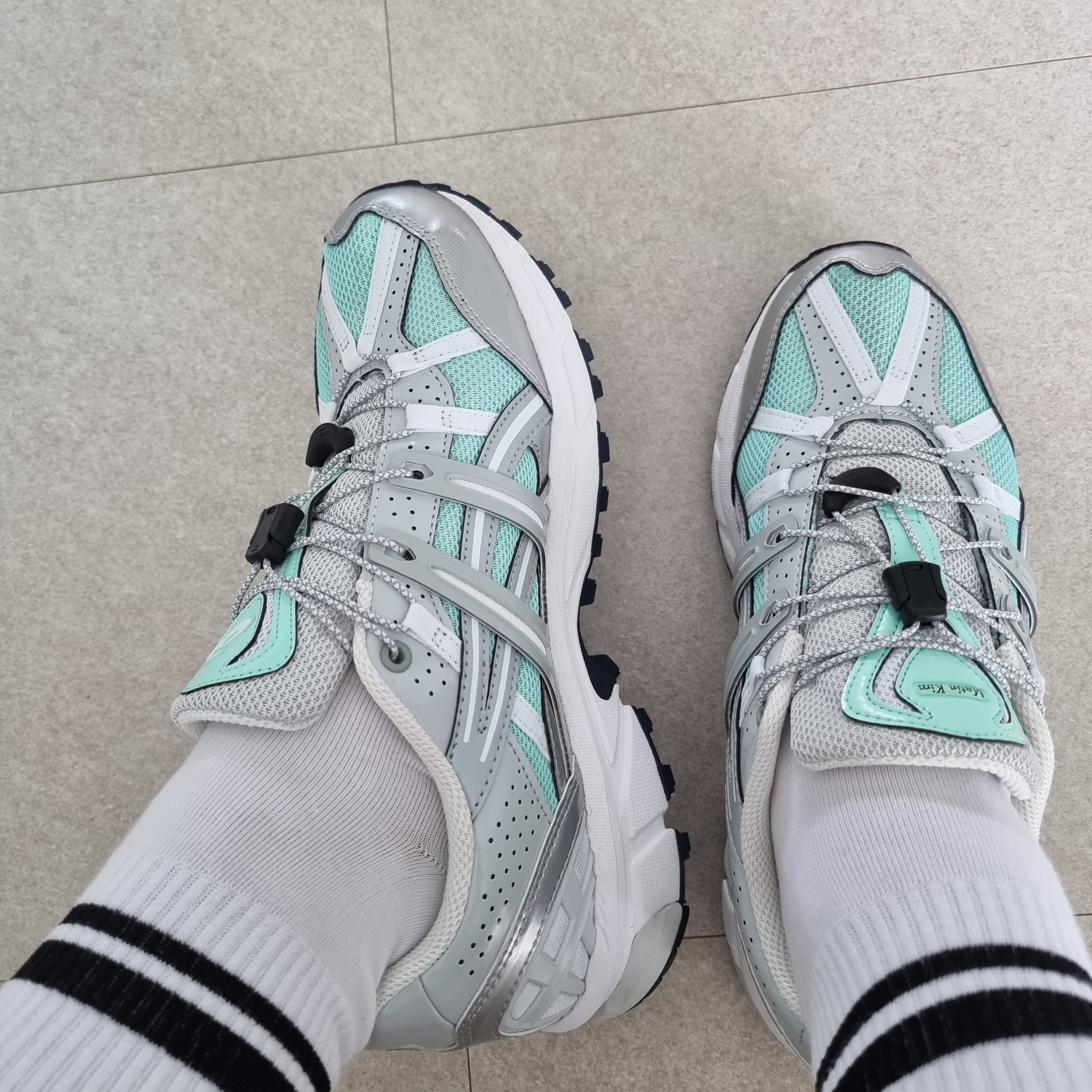 (W) Asics x Matin Kim Gel-Sonoma 15-50 Oasis Green Pure Silver 착용 스타일 - 5