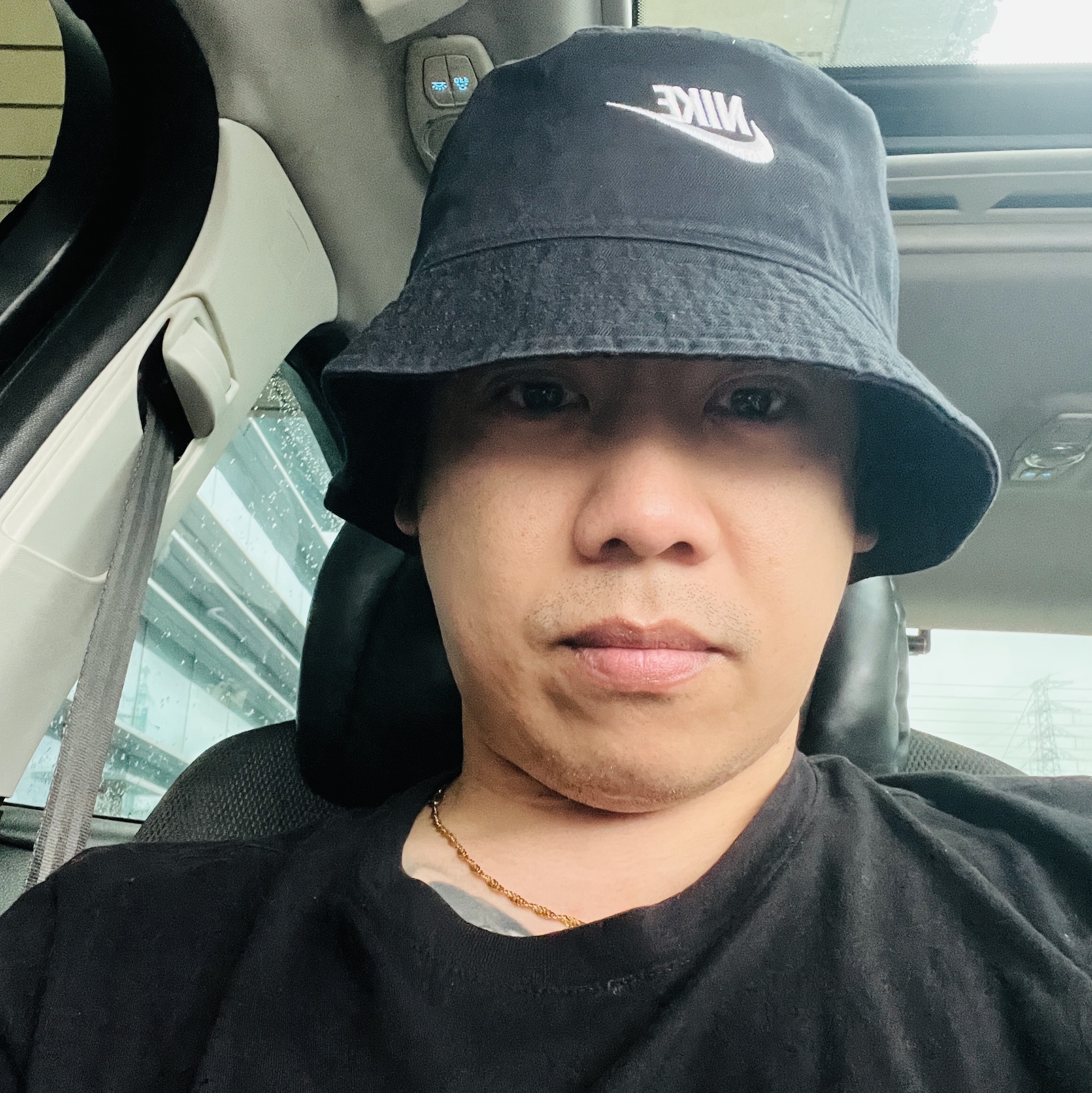 Nike Futura Washed Bucket Hat Black 착용 스타일 - 1