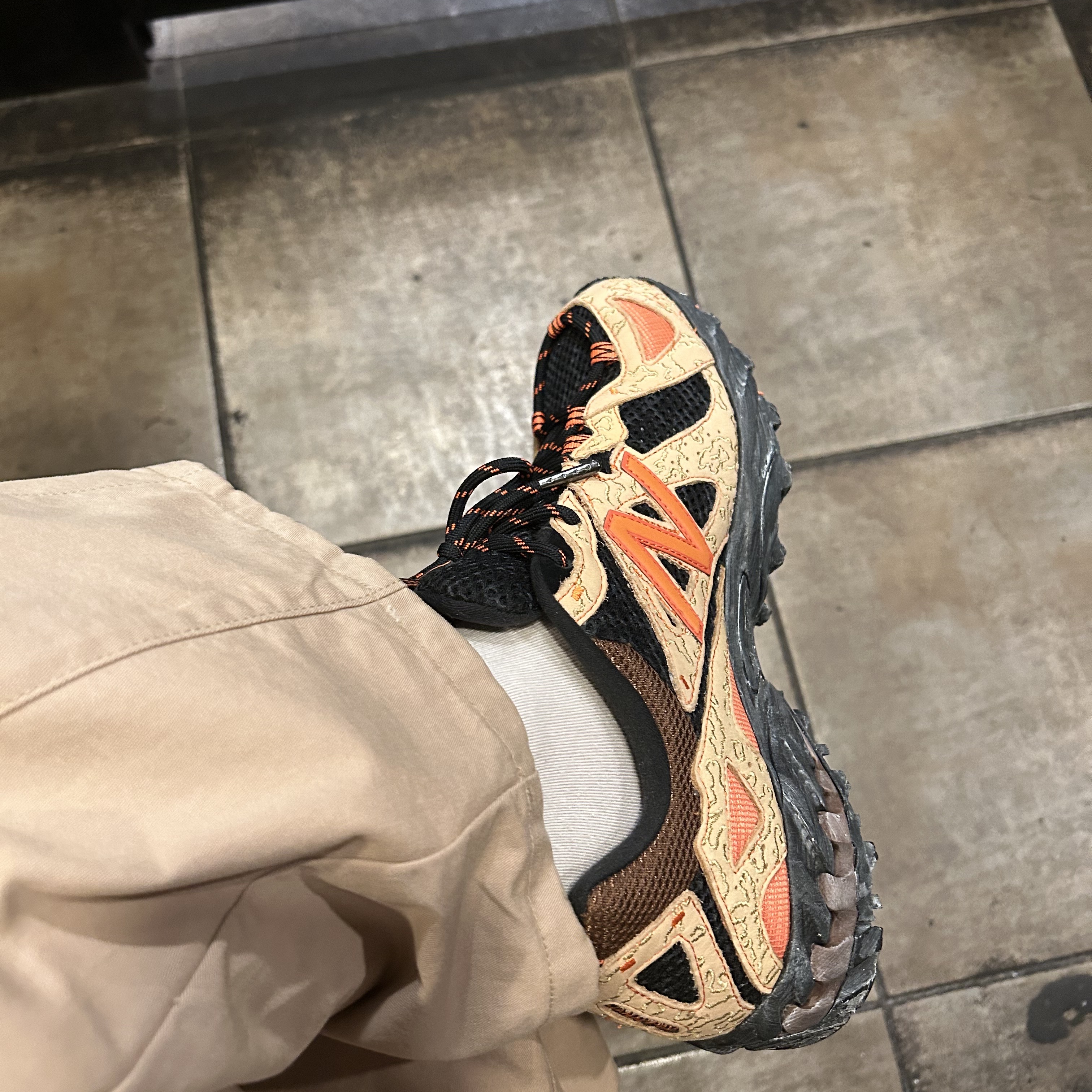 New Balance x Joe Freshgoods Beneath the Surface 610 Lil Desert Brown - D Standard 착용 스타일