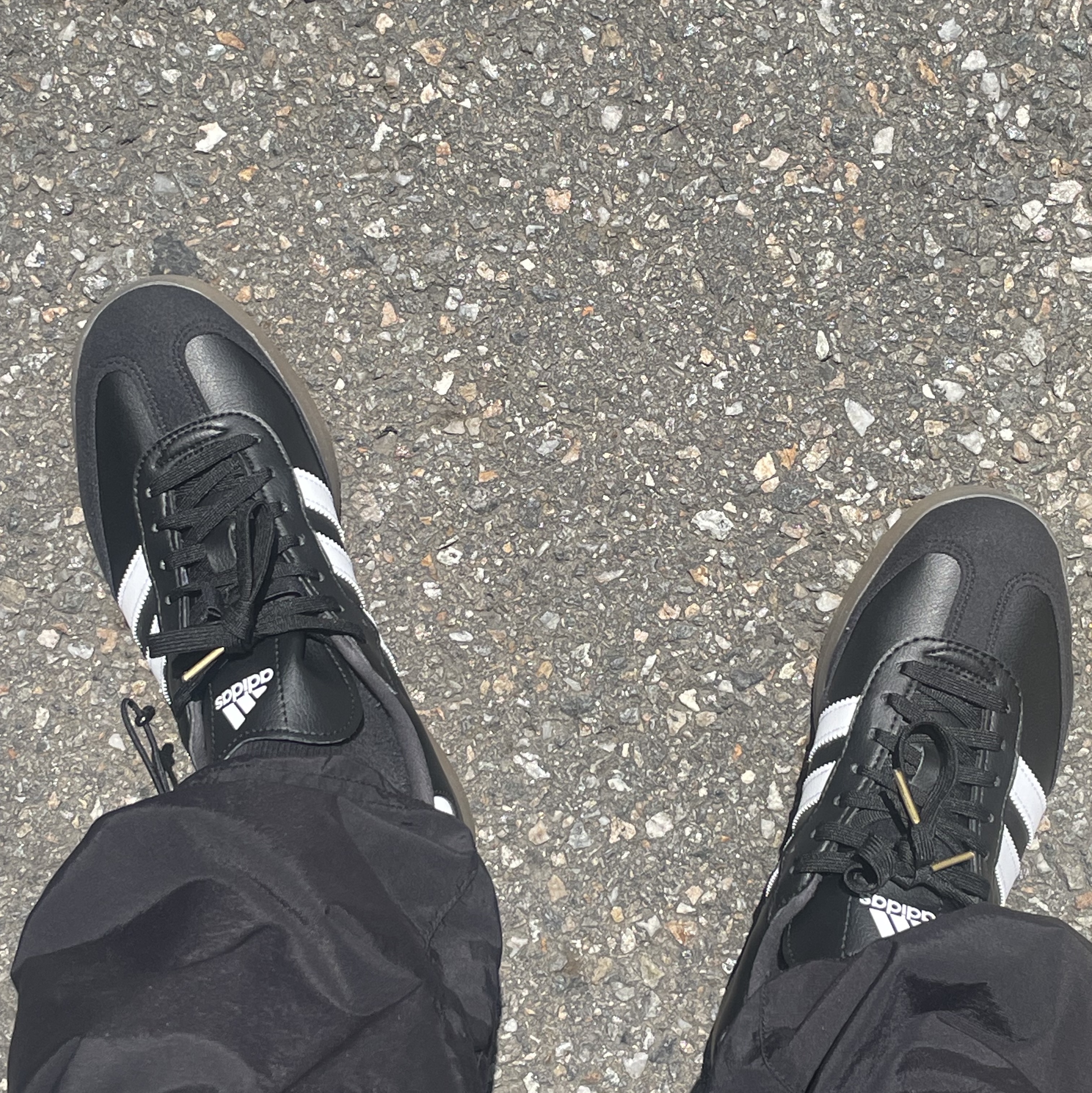 Adidas Velosamba Vegan Cycling Core Black 착용 스타일