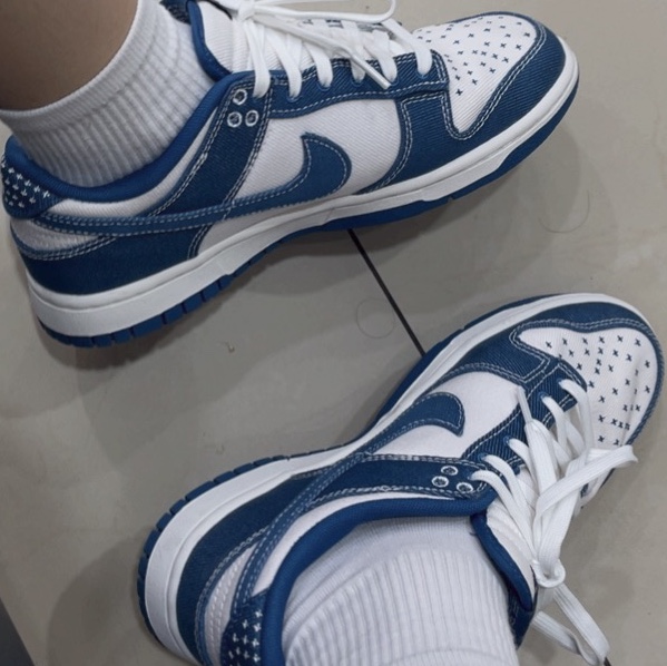 Nike Dunk Low Retro SE Industrial Blue 착용 스타일