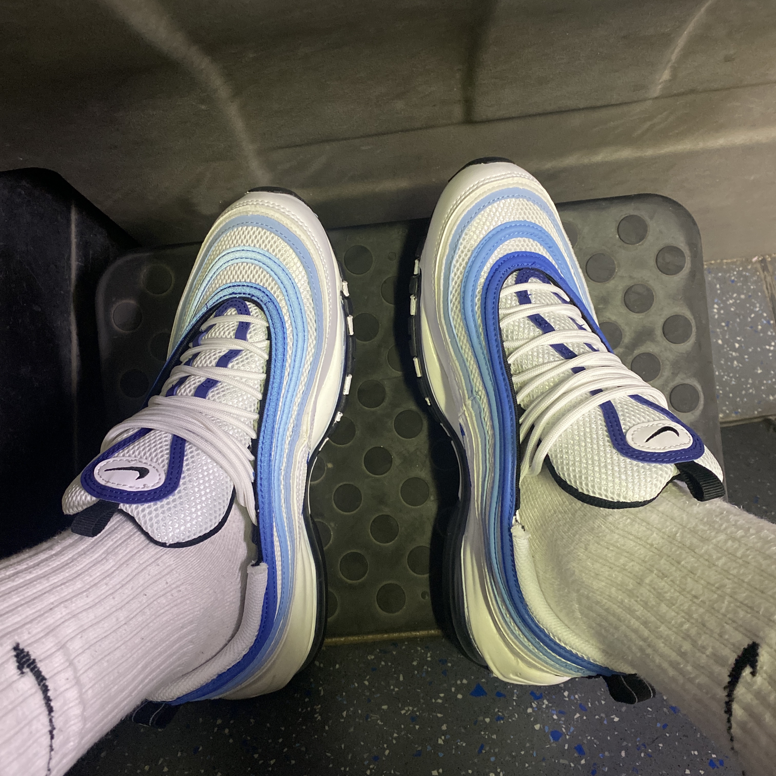 Nike Air Max 97 Blueberry 착용 스타일