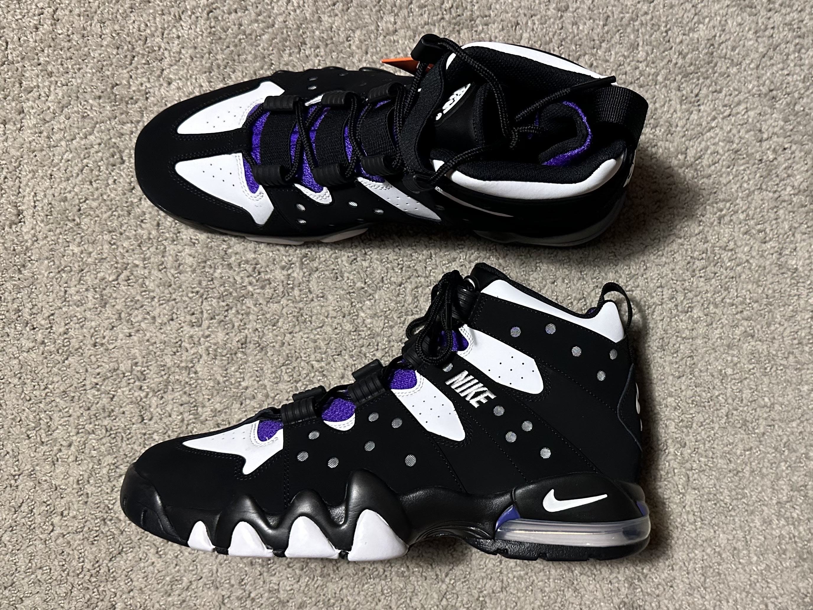 Nike Air Max 2 CB 94 Black and Pure Purple 착용 스타일 - 2