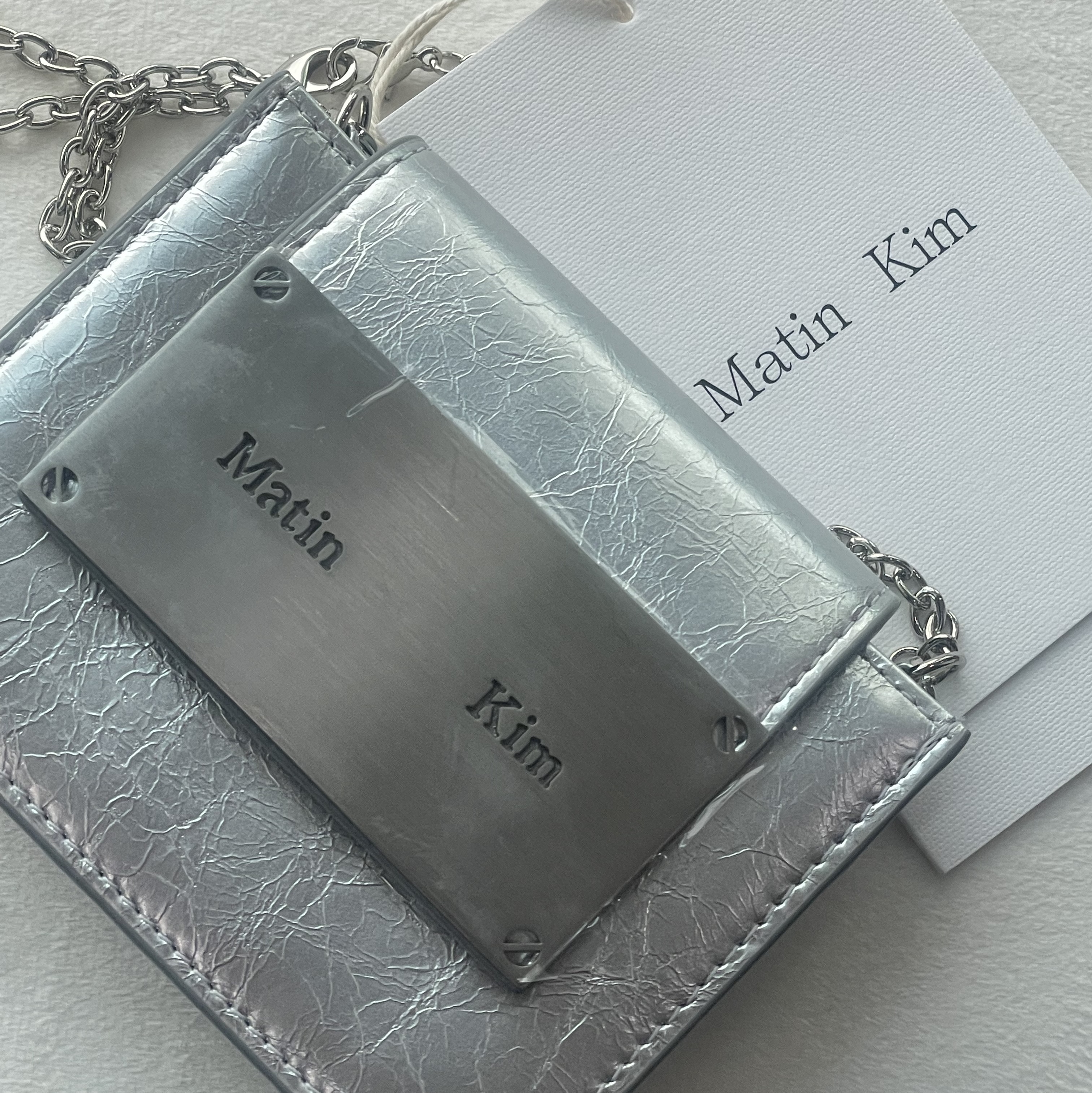 Matin Kim Accordion Mini Bag Silver 착용 스타일