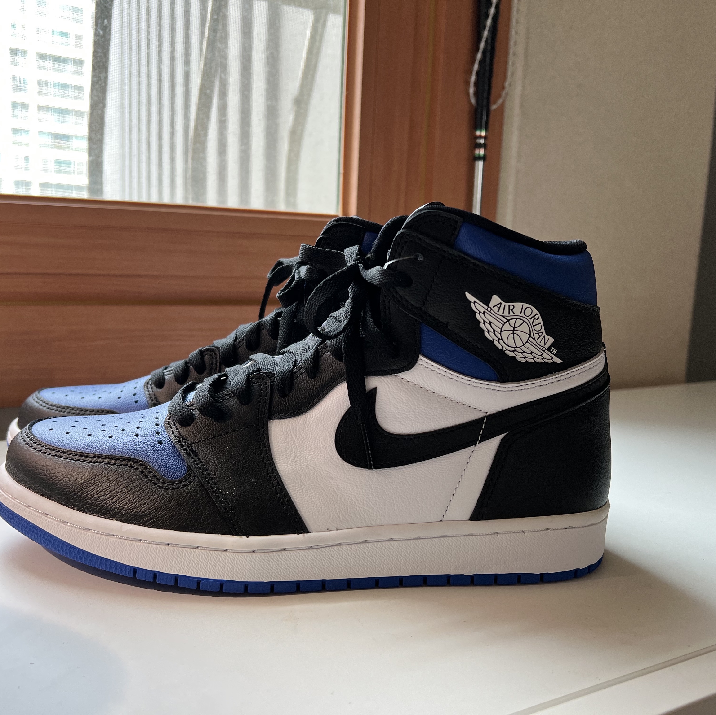Jordan 1 Retro High OG Royal Toe 착용 스타일
