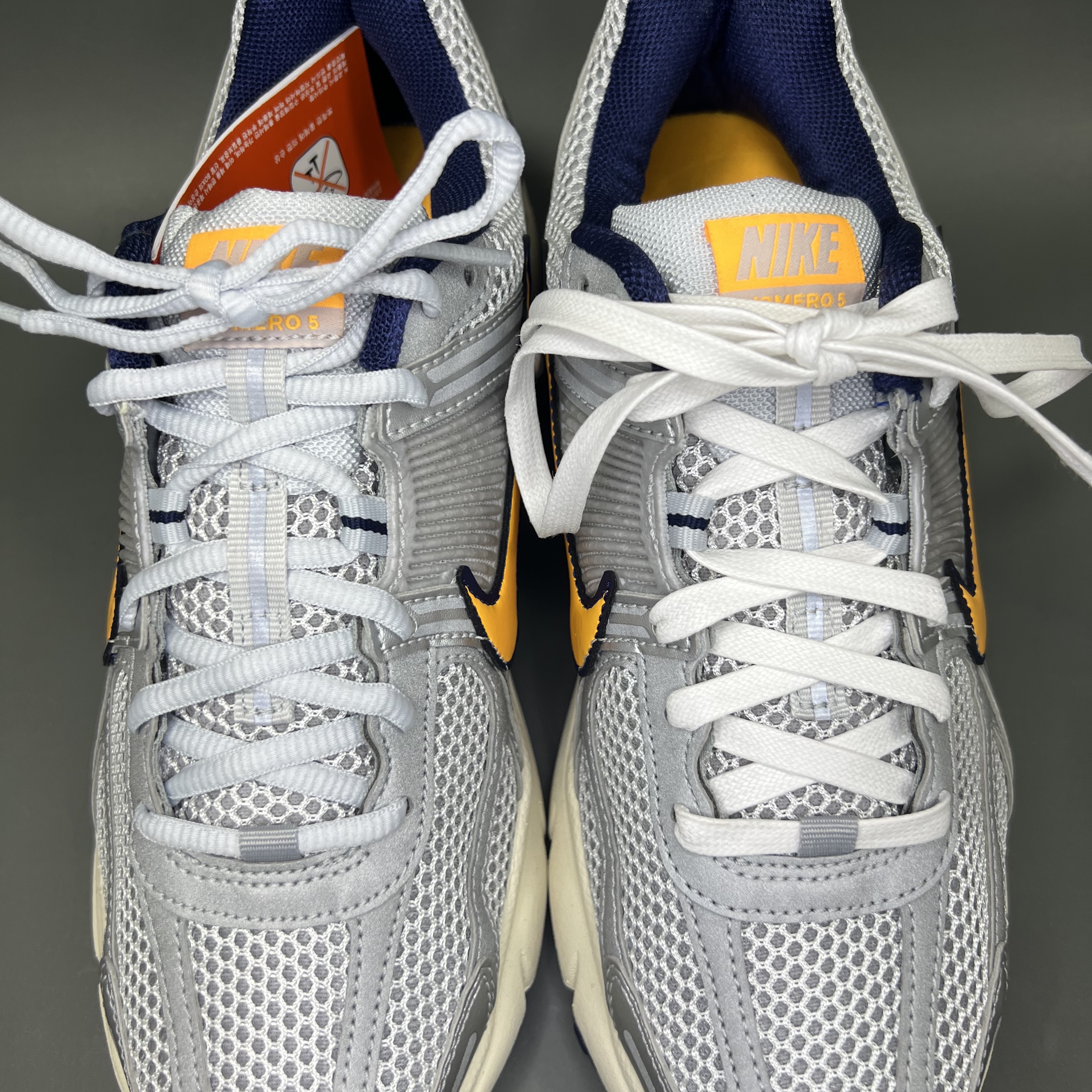 Nike Zoom Vomero 5 Pure Platinum and Laser Orange 착용 스타일 - 2