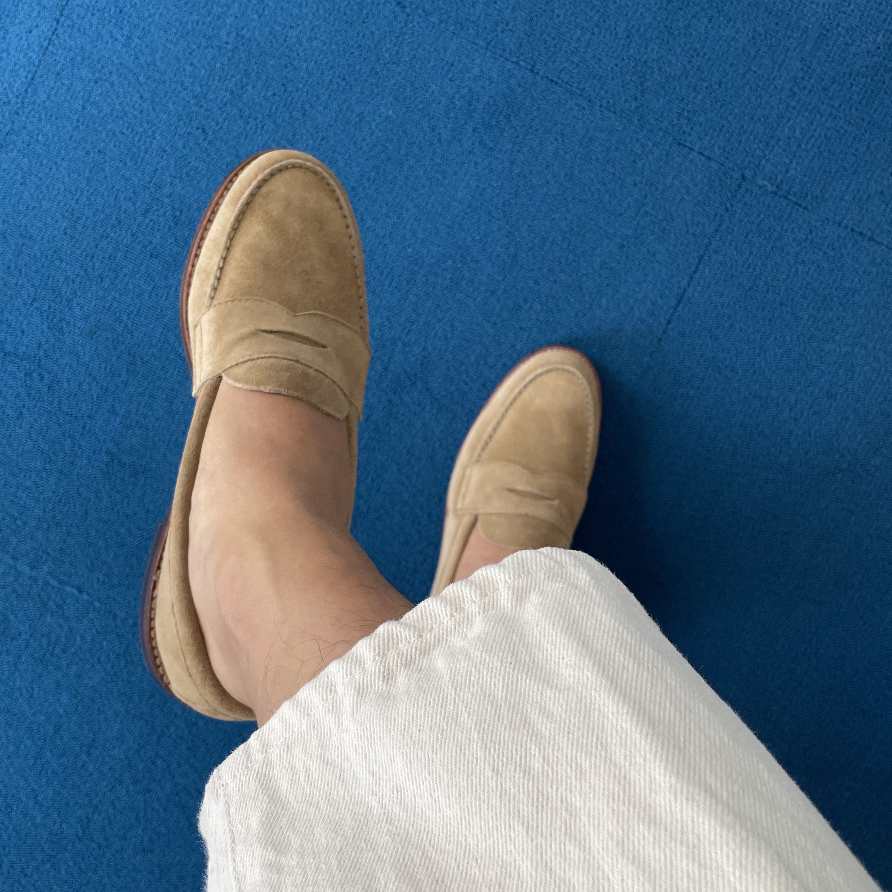 Alden 6244 Suede Unlined Penny Loafer Tan - D 착용 스타일