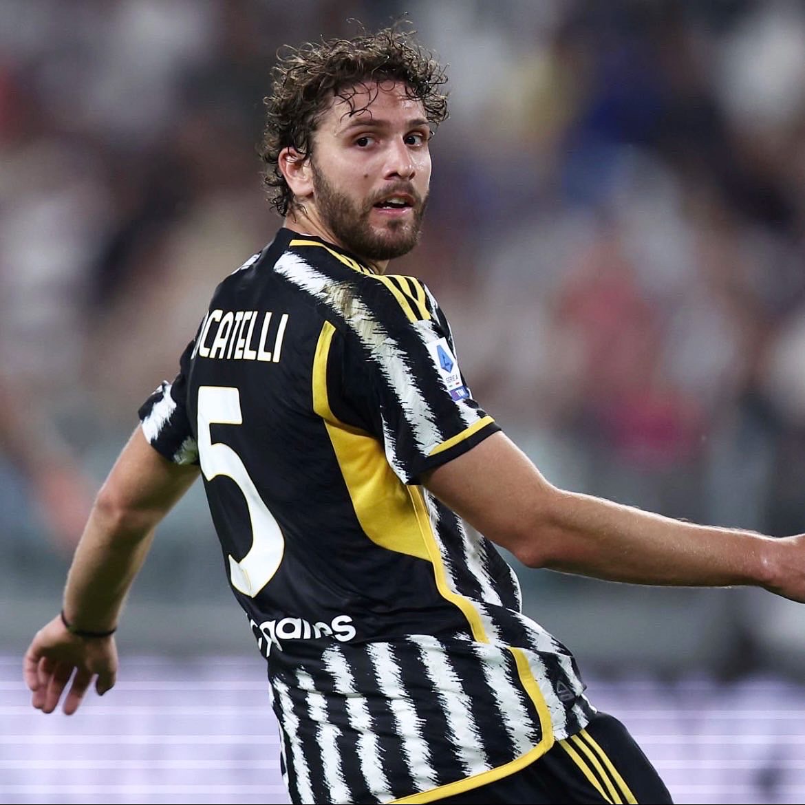 Adidas Juventus 2023/24 Home Jersey Black White - KR Sizing (Non Marking Ver.) 착용 스타일 - 5