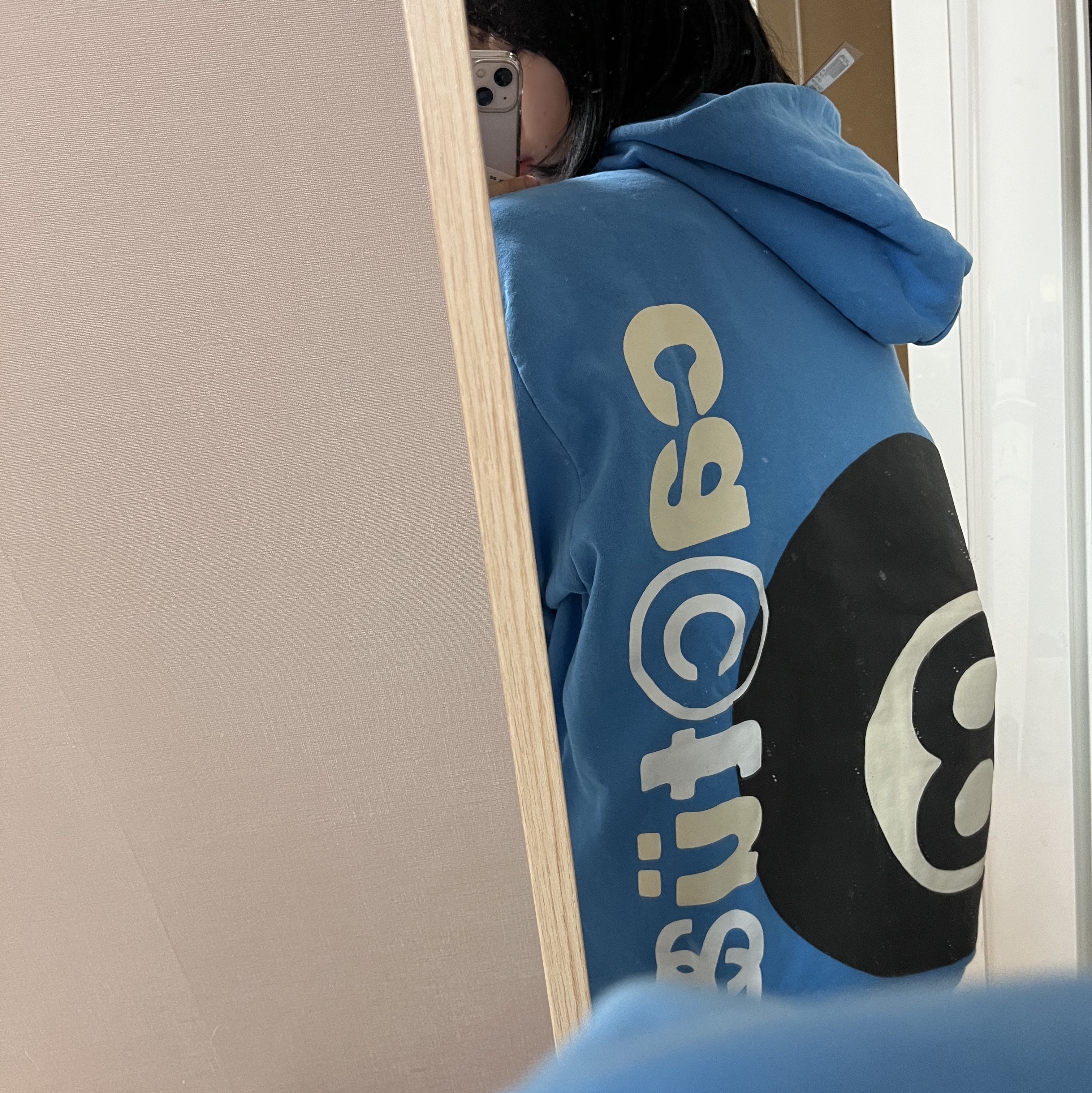 Stussy x Cactus Plant Flea Market 8 Ball Pigment Dyed Hoodie Blue, Needles H.D. 14W Corduroy Pants Brown 착용 스타일 - 2