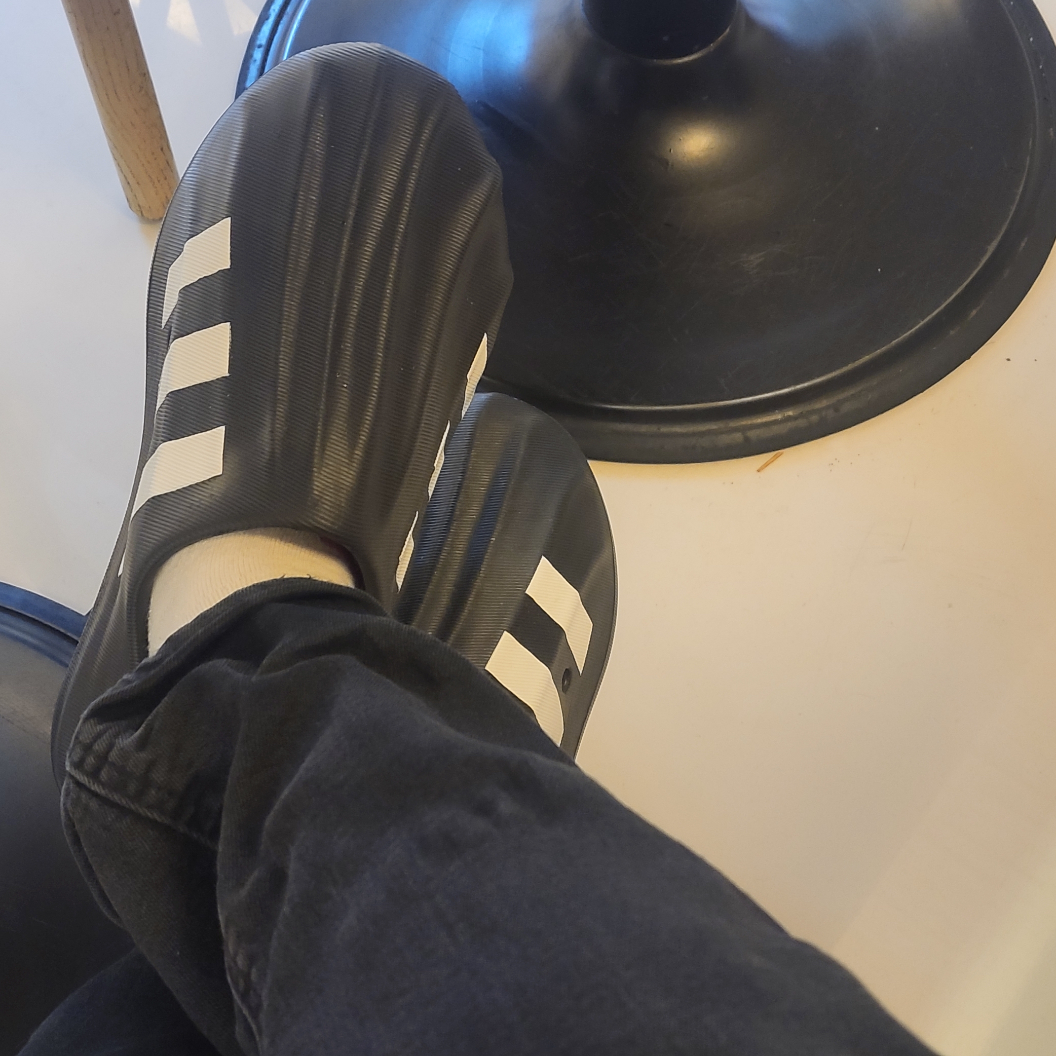 Adidas Adifom Superstar Core Black Cloud White 착용 스타일