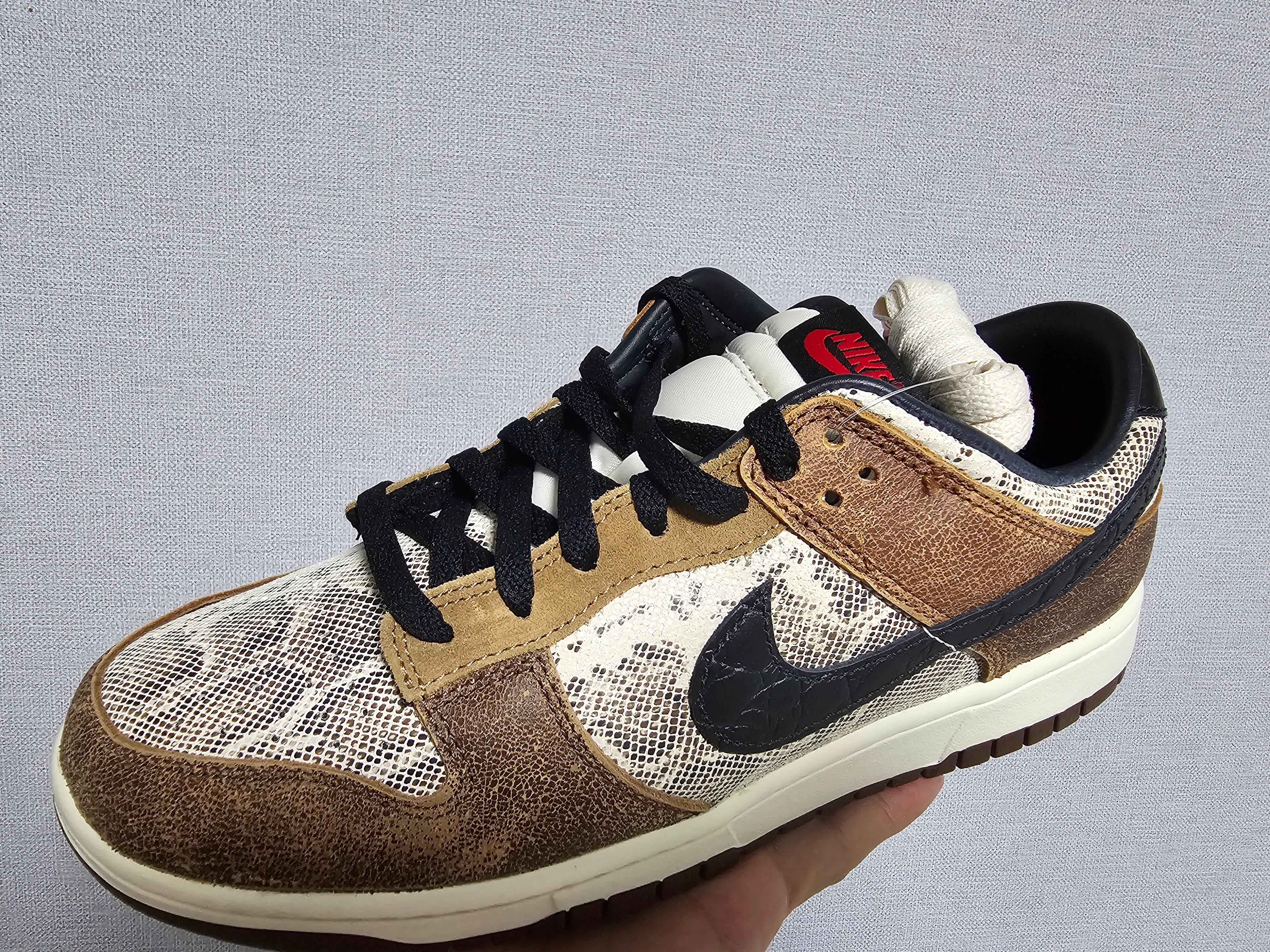 Nike Dunk Low PRM Head to Head 착용 스타일
