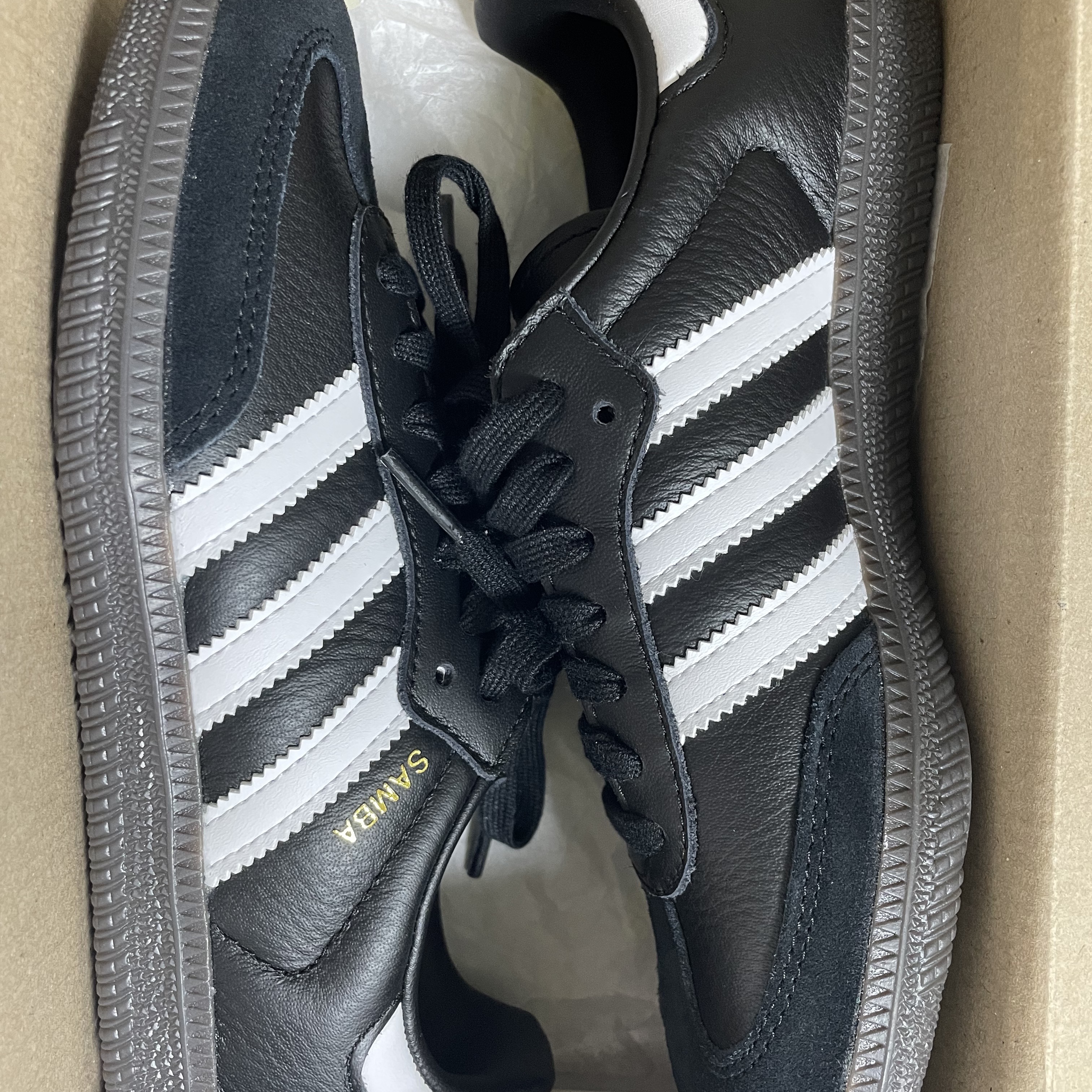 Adidas Samba OG Black White Gum 착용 스타일 - 1