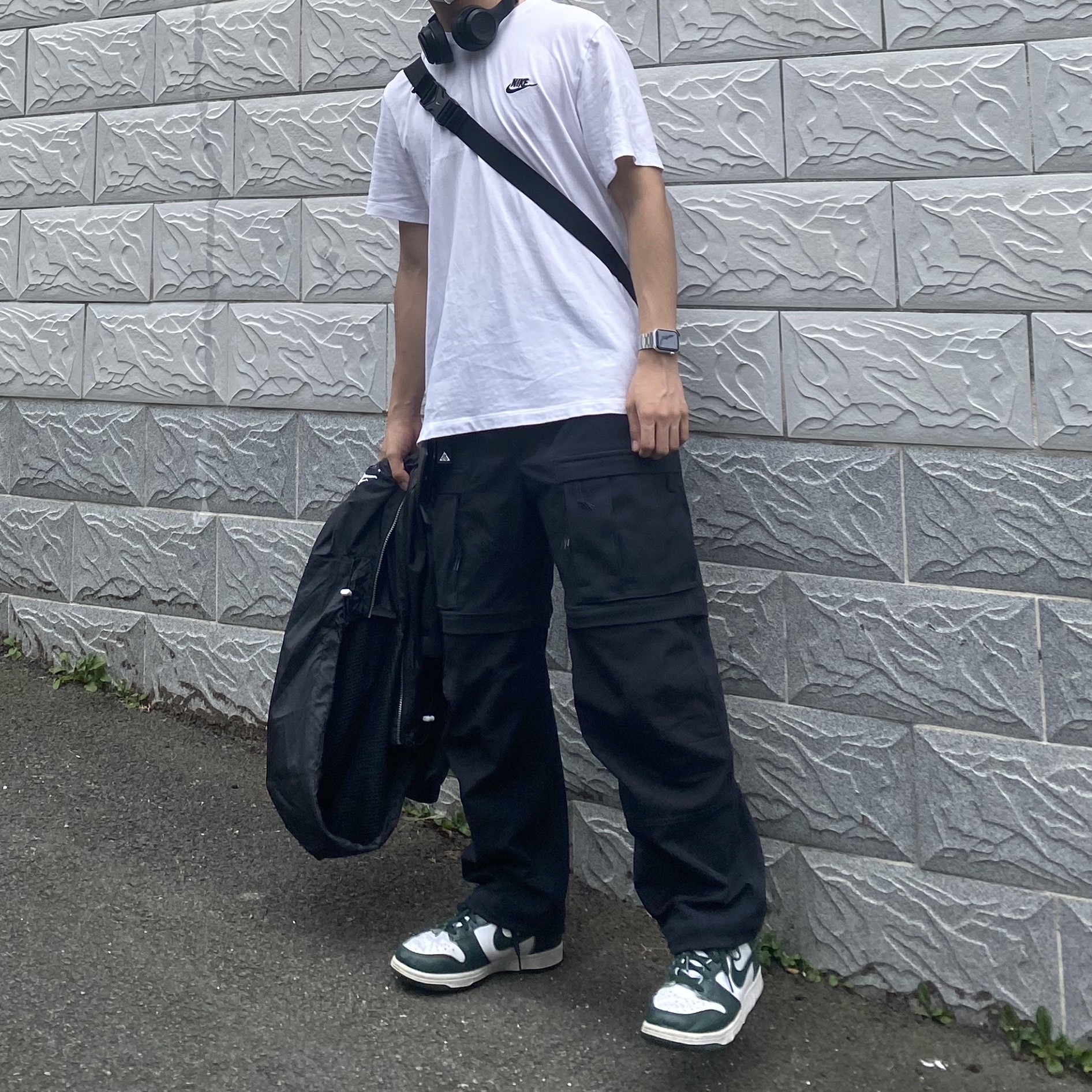 Nike ACG Smith Summit Cargo Pants Black Summit White - Asia, Nike Dunk High SP Spartan Green 착용 스타일