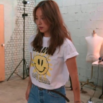 (W) Ganni Love Club T-Shirt Bright White Yellow 착용 스타일 - 1