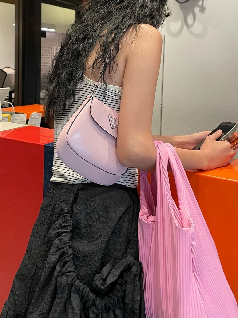 Prada Cleo Brushed Leather Mini Bag Alabaster Pink 착용 스타일