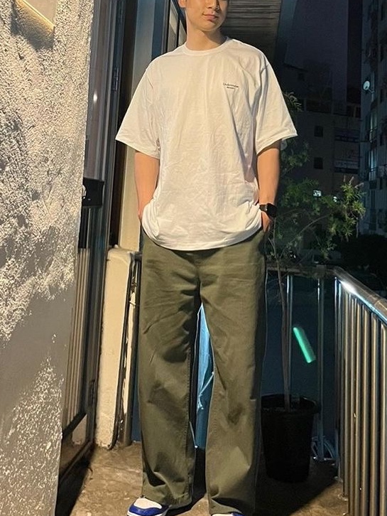 Undermycar Mu.05 Anti Fxxking Logo Play Oversized T-Shirts White 착용 스타일