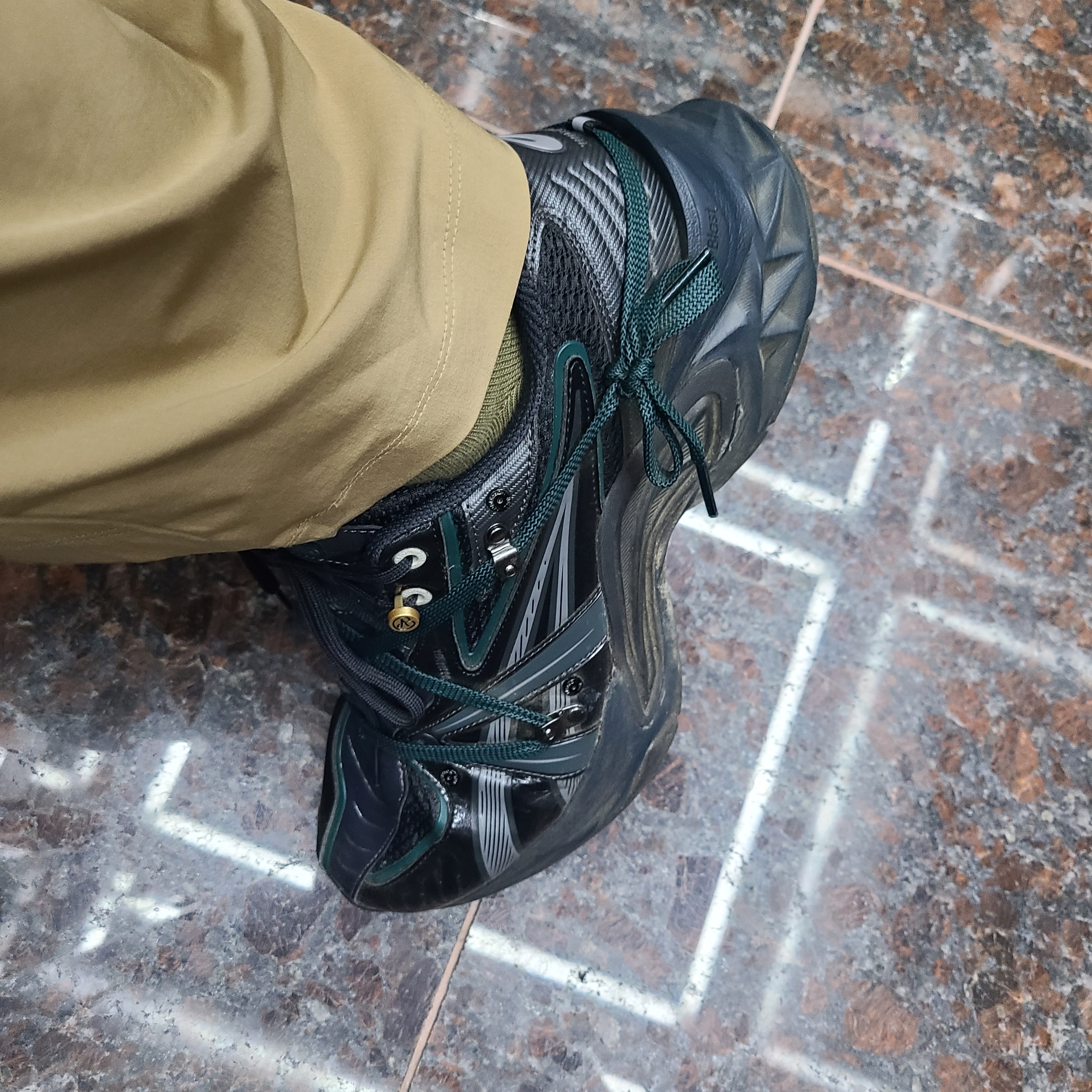 Asics x Andersson Bell HN2-S Protoblast Black 착용 스타일 - 2