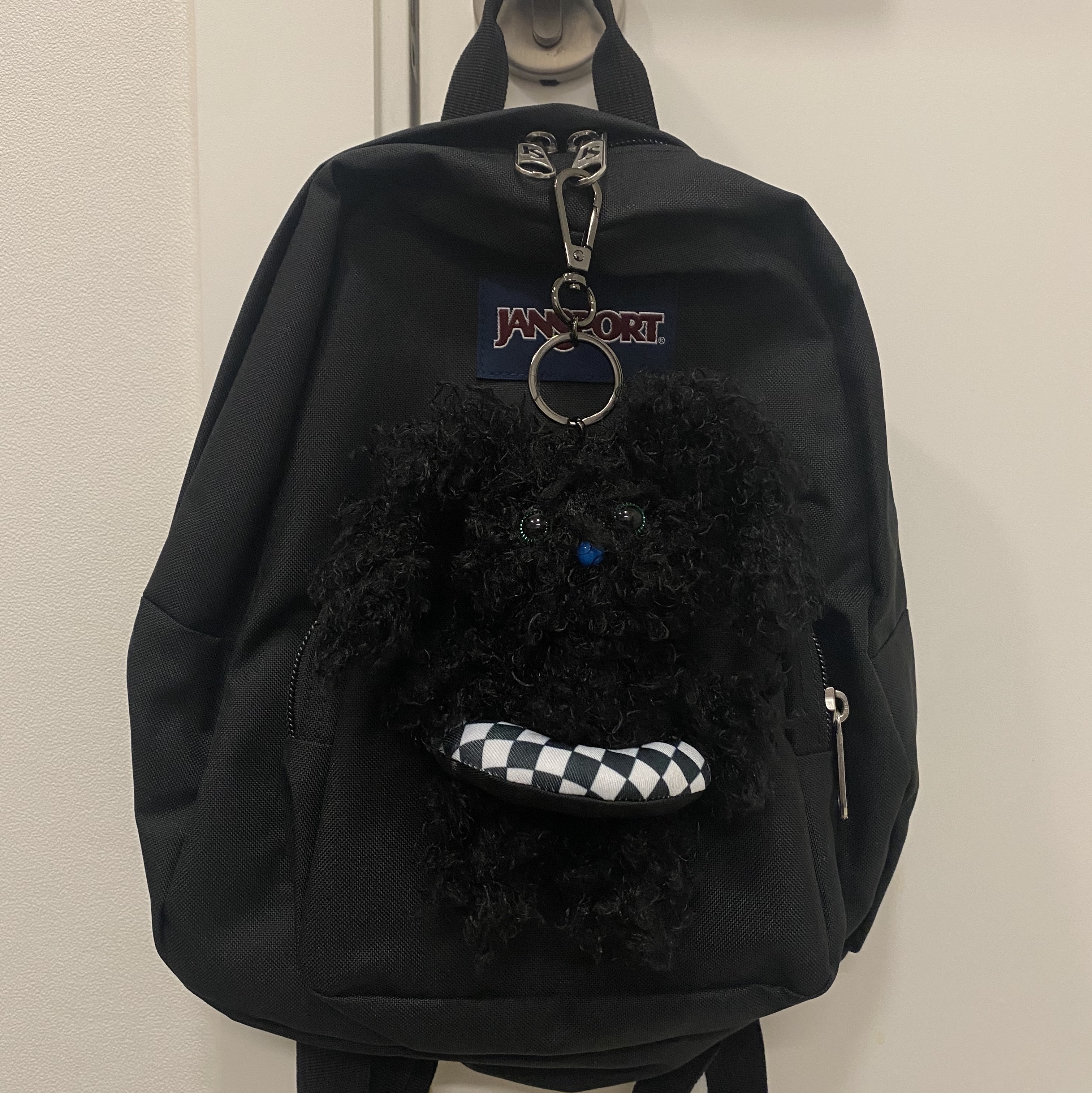 Jansport Half Pint Mini Backpack Black 착용 스타일