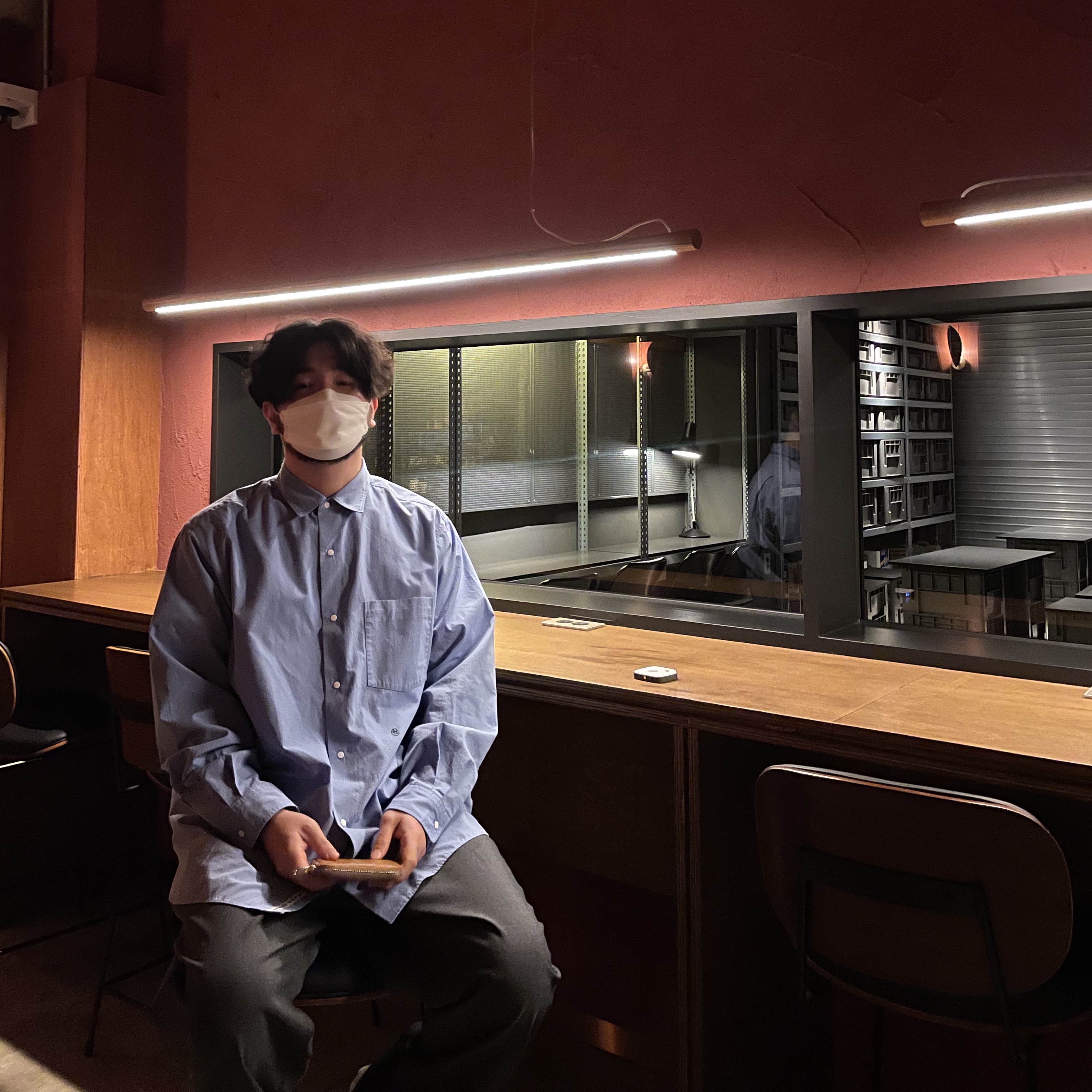 Nanamica Regular Collar Wind Shirt Sax 착용 스타일