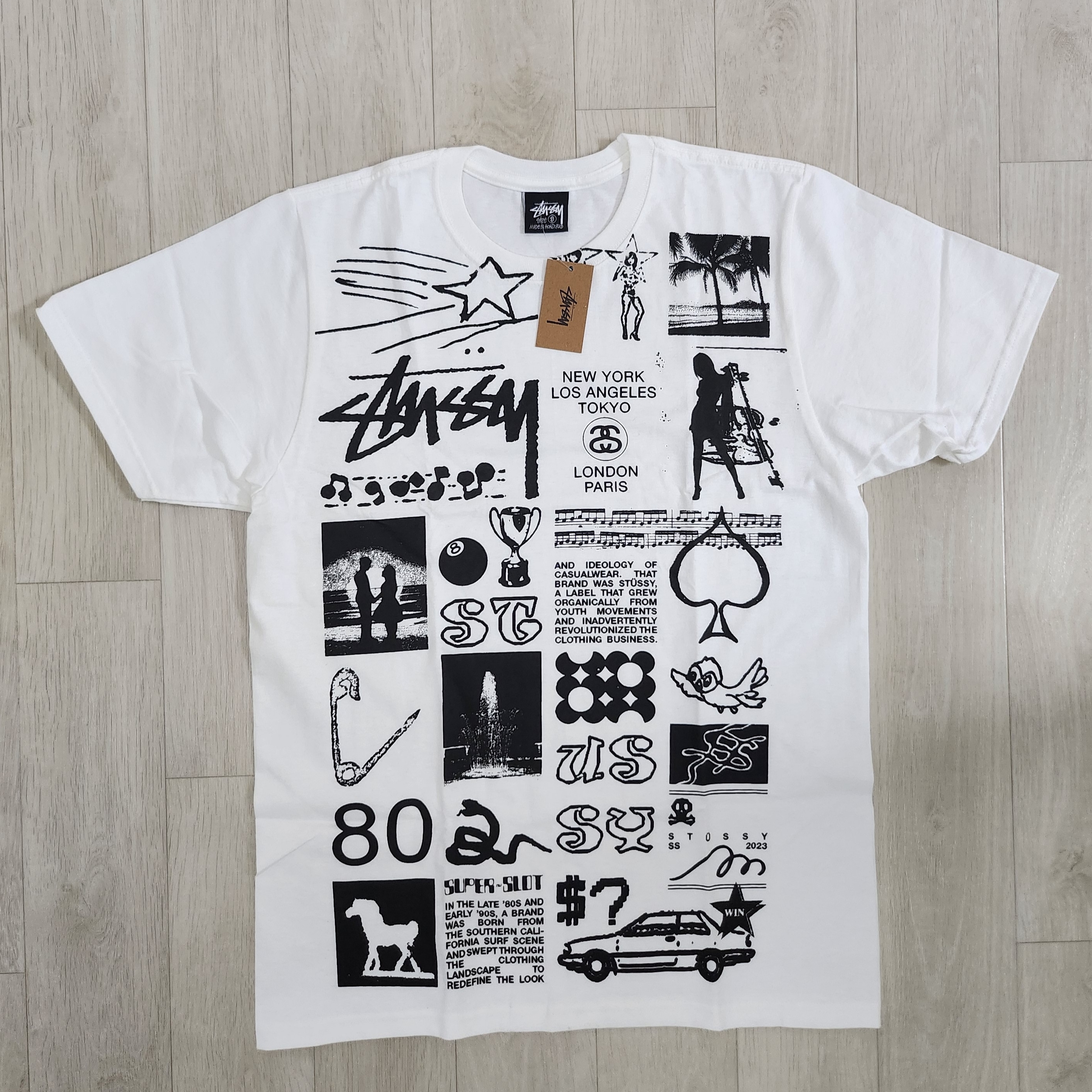 Stussy Sara T-Shirt White 착용 스타일