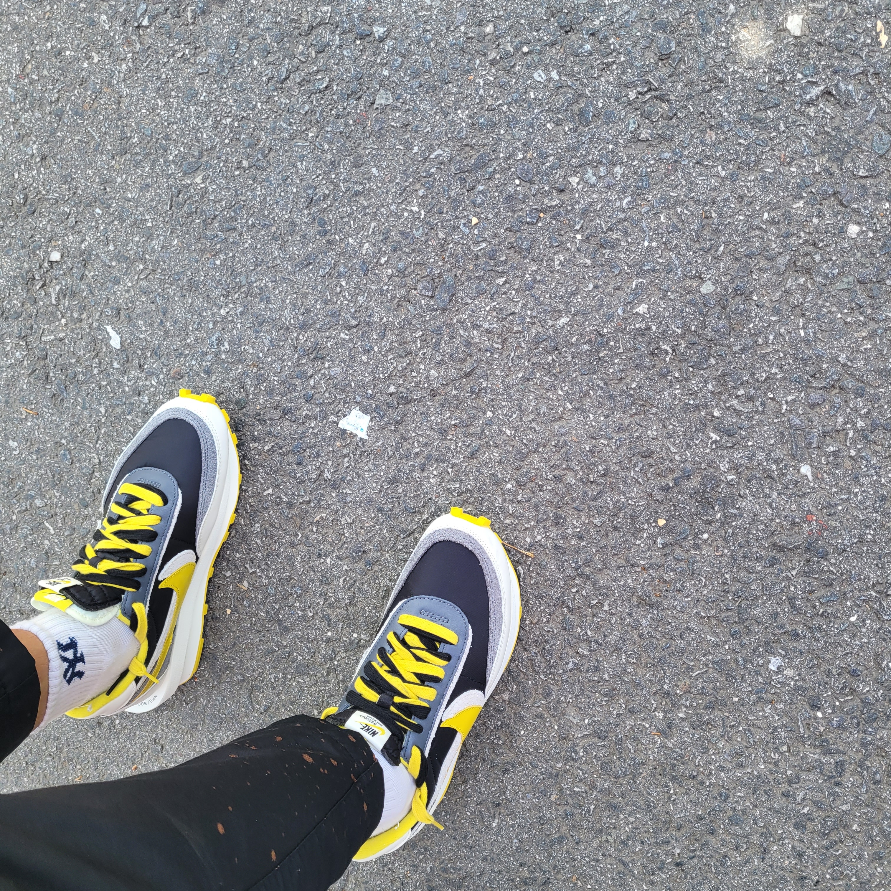 Nike x Sacai x Undercover LDWaffle Black Bright Citron 착용 스타일 - 2