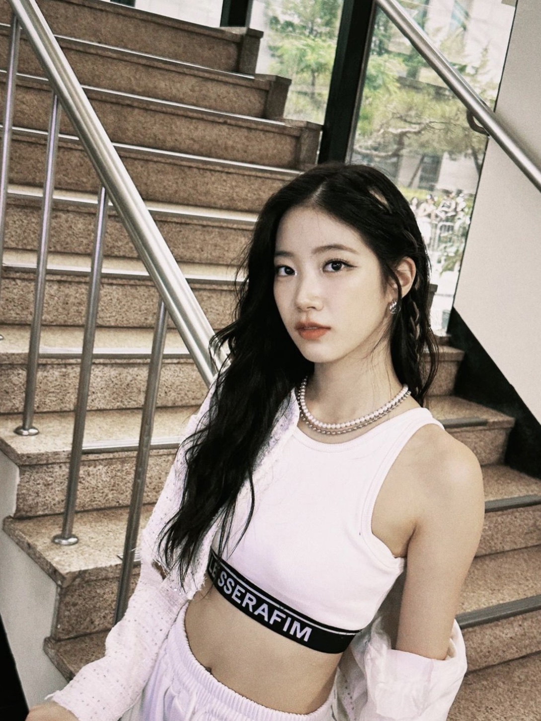 (W) LE SSERAFIM Cotton Bra Top White 착용 스타일 - 2