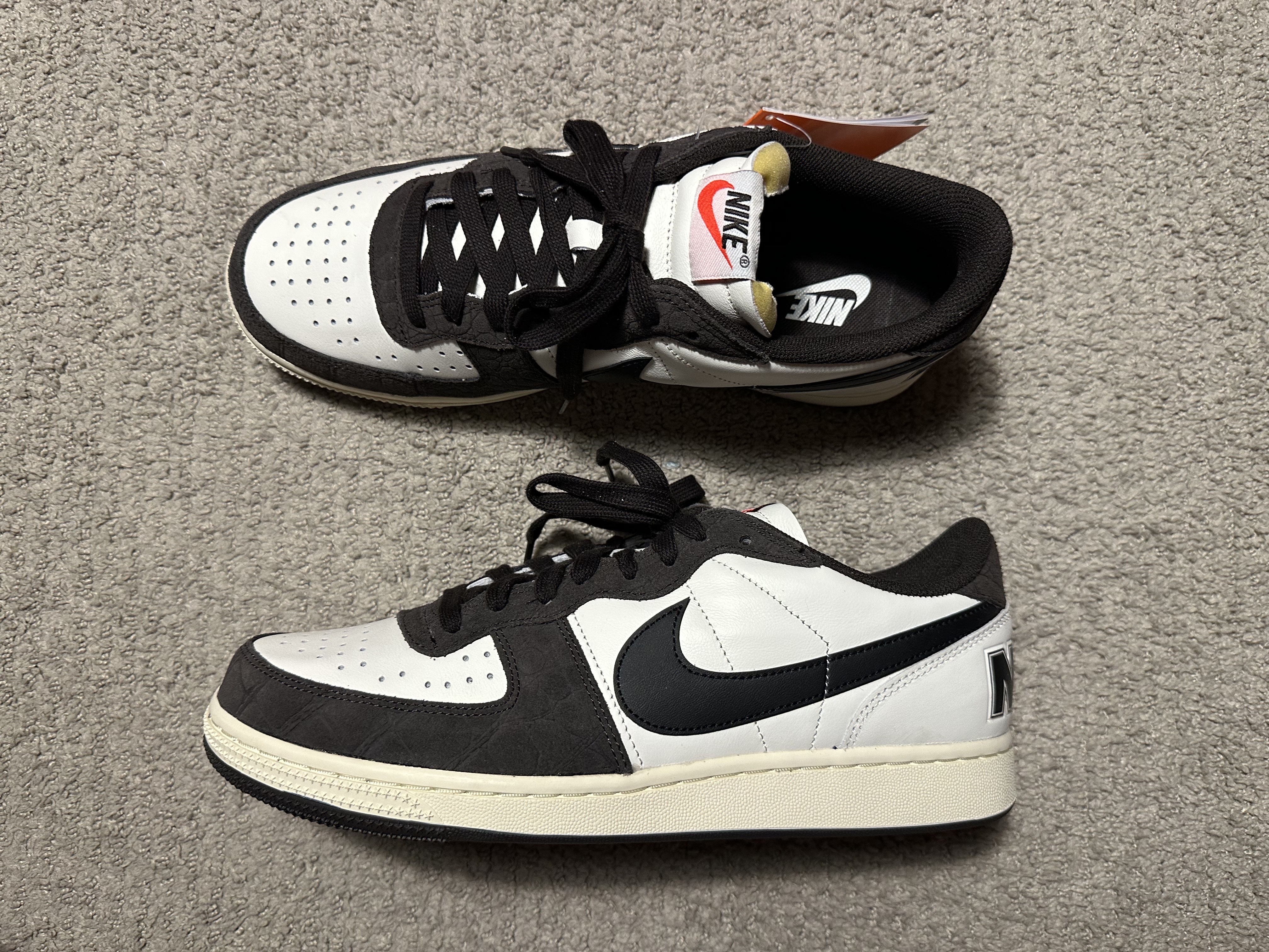 Nike Terminator Low Velvet Brown 착용 스타일 - 2