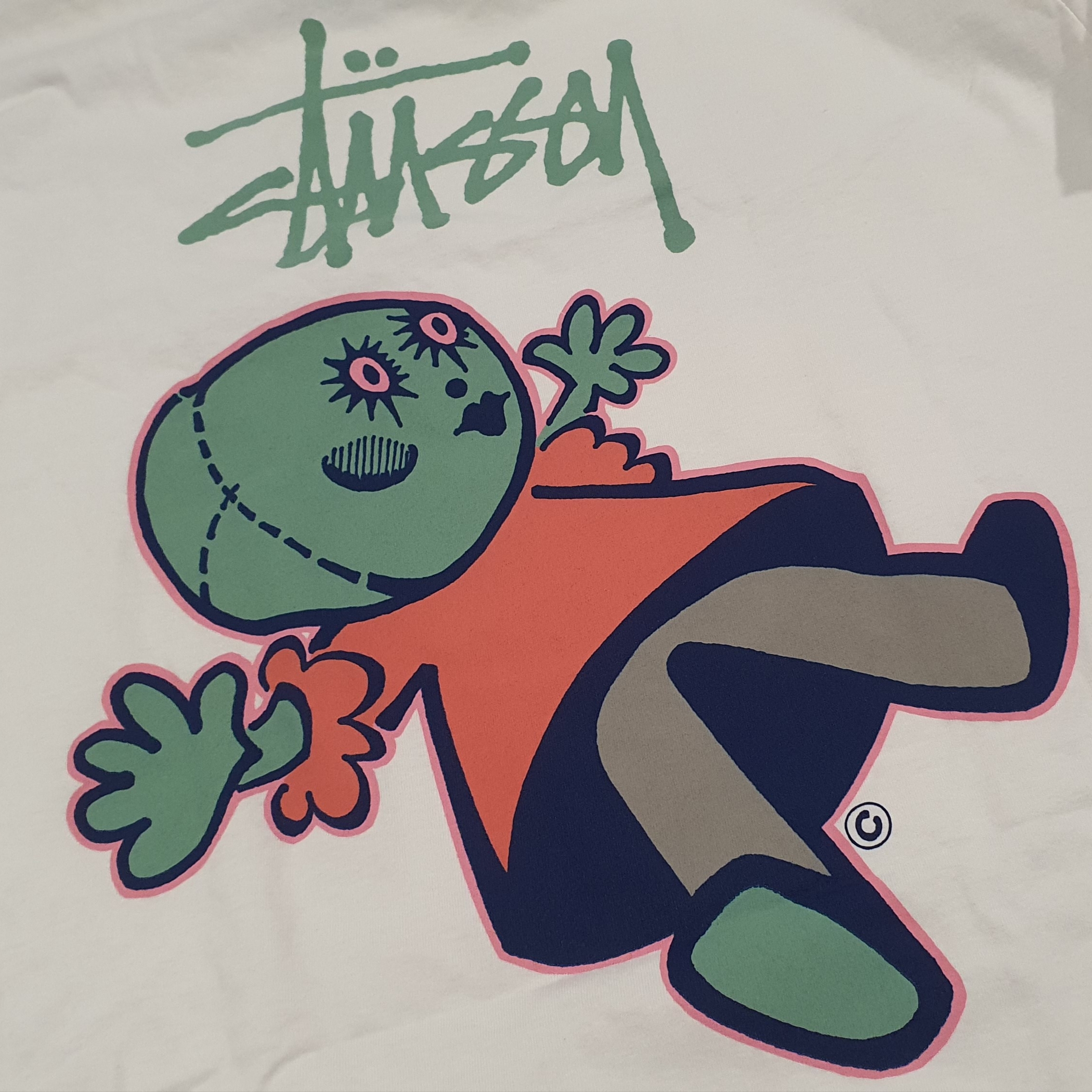 Stussy Dollie Pigment Dyed T-Shirt Natural 착용 스타일 - 2