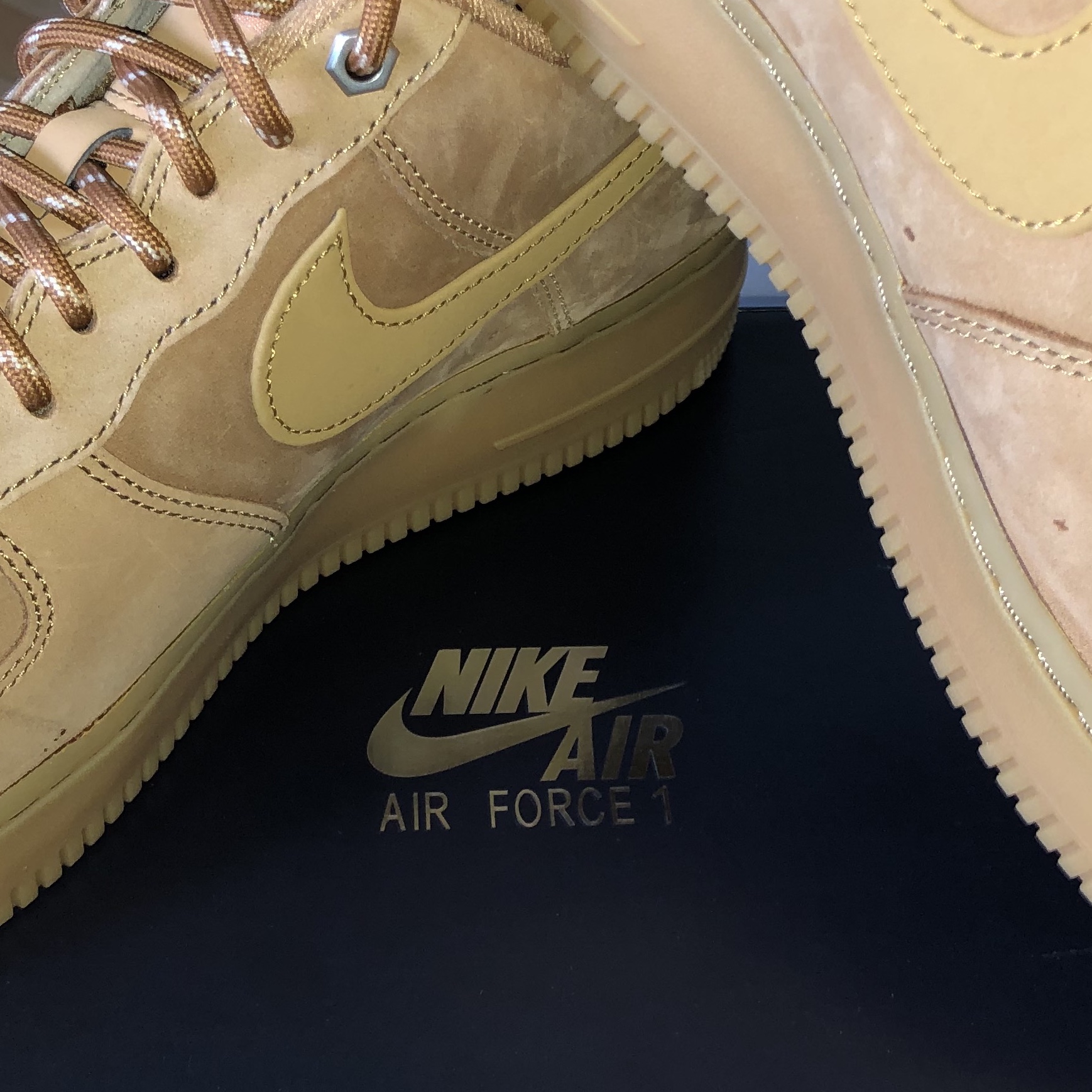 Nike Air Force 1 '07 WB Flax 착용 스타일 - 2