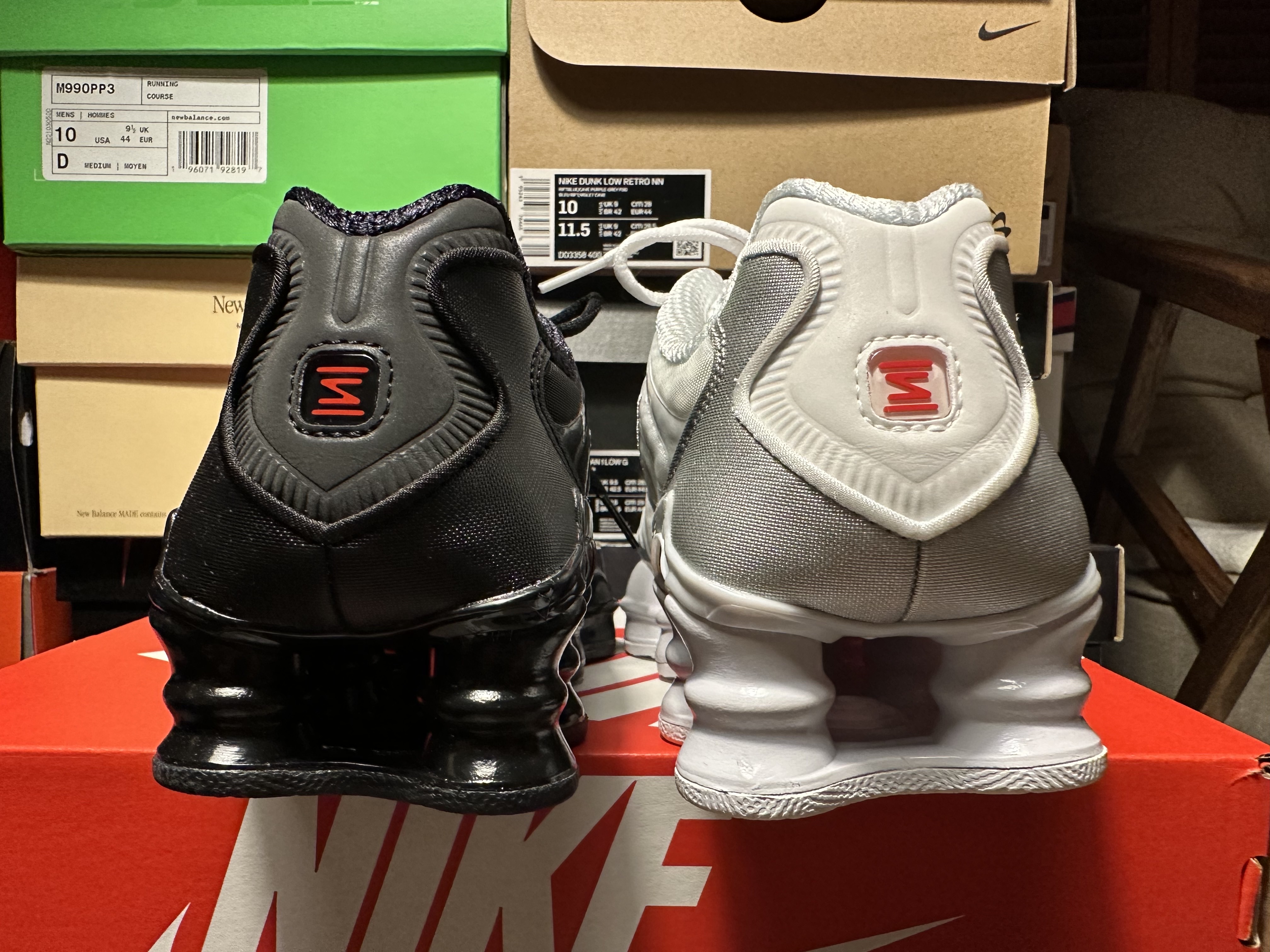(W) Nike Shox TL White and Max Orange, (W) Nike Shox TL Black and Max Orange 착용 스타일 - 4