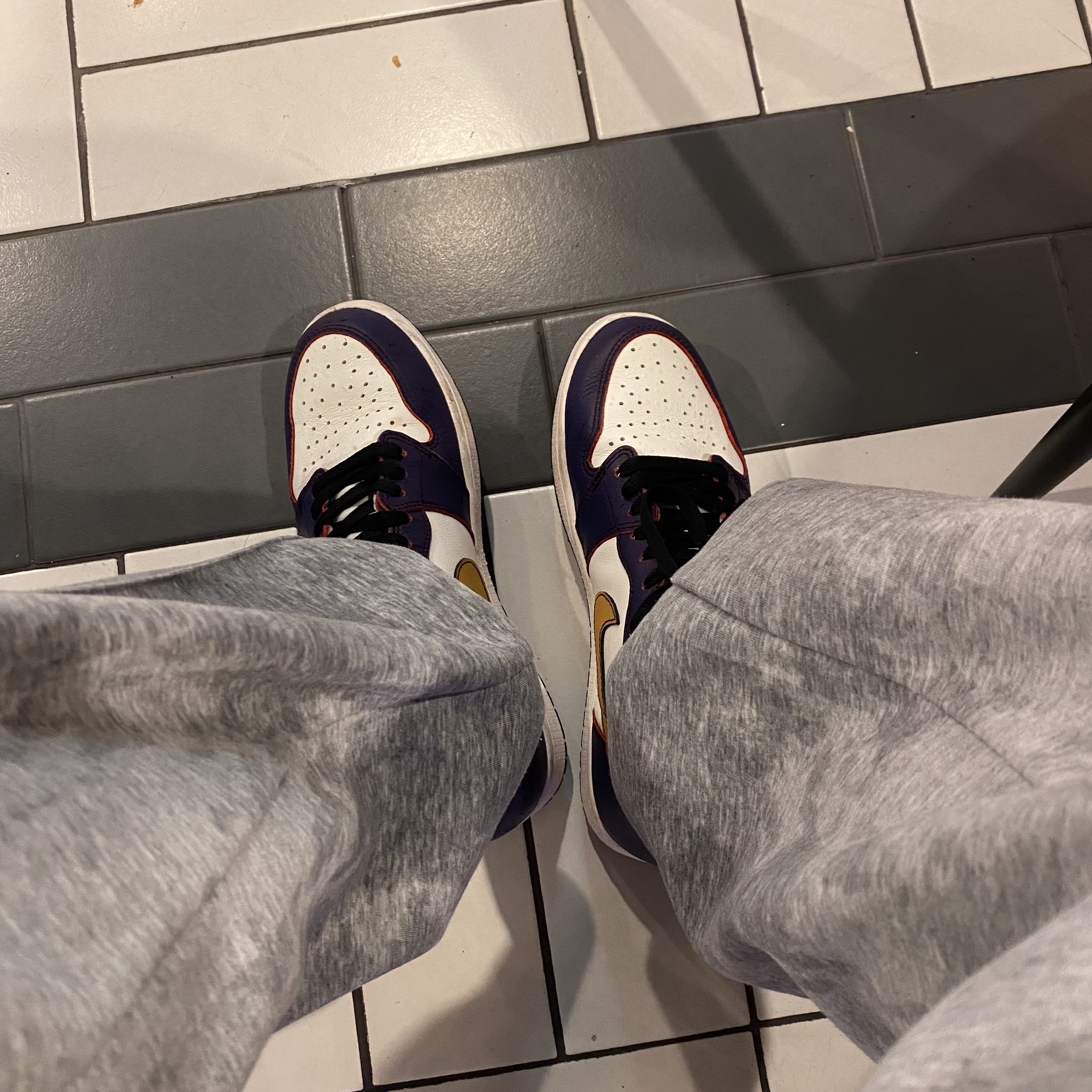 Jordan 1 Retro High OG Defiant SB LA to Chicago 착용 스타일