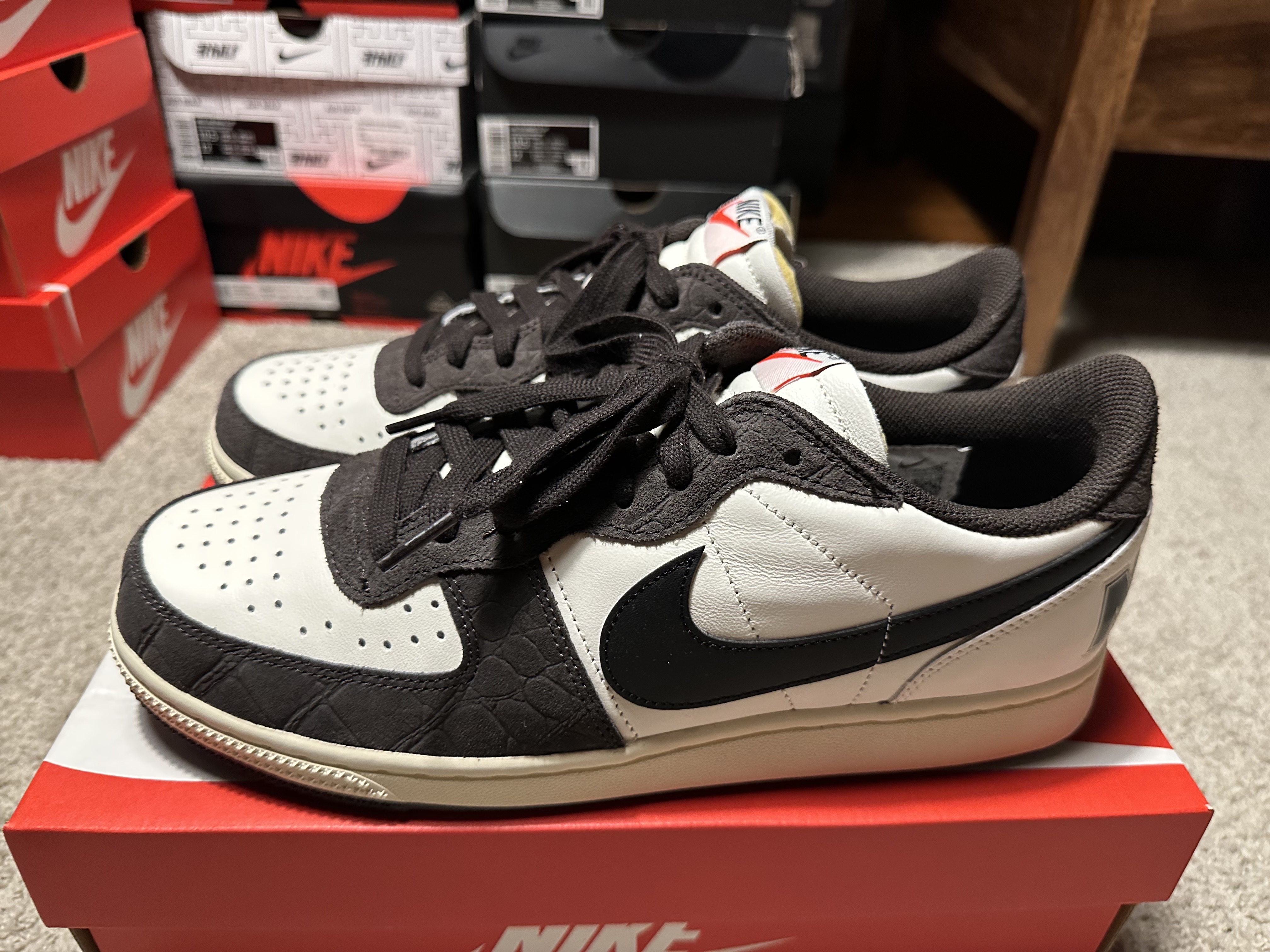 Nike Terminator Low Velvet Brown 착용 스타일 - 1