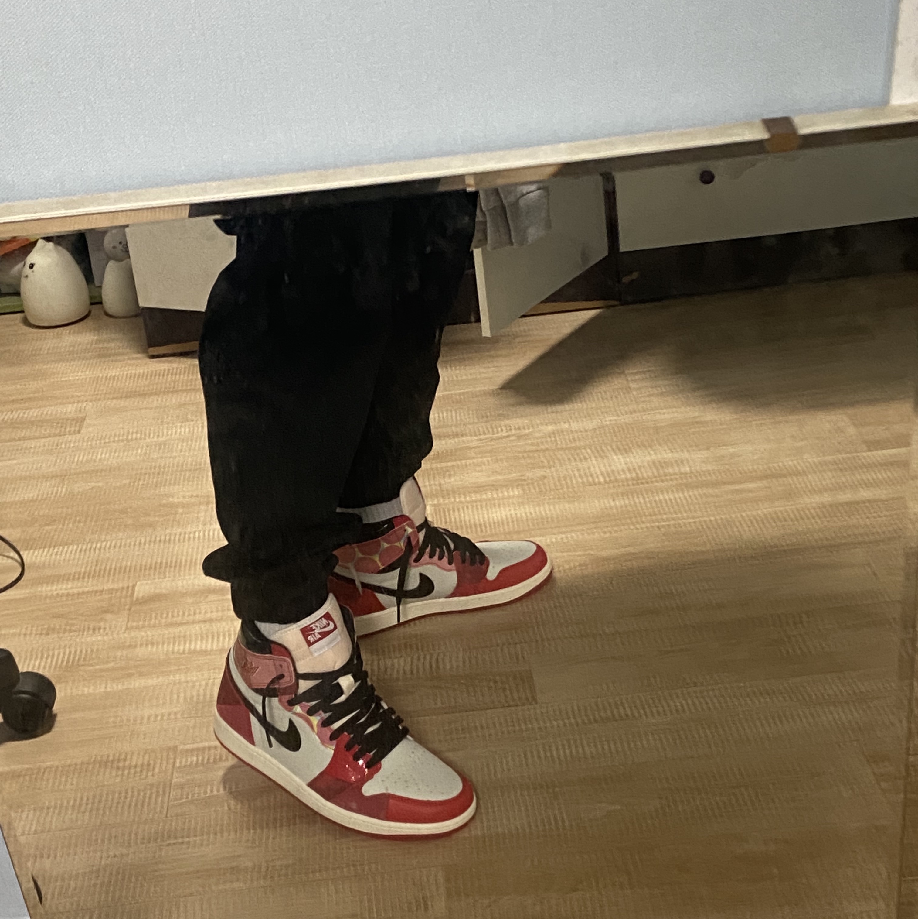 Jordan 1 Retro High Spider-Man Next Chapter 착용 스타일 - 3