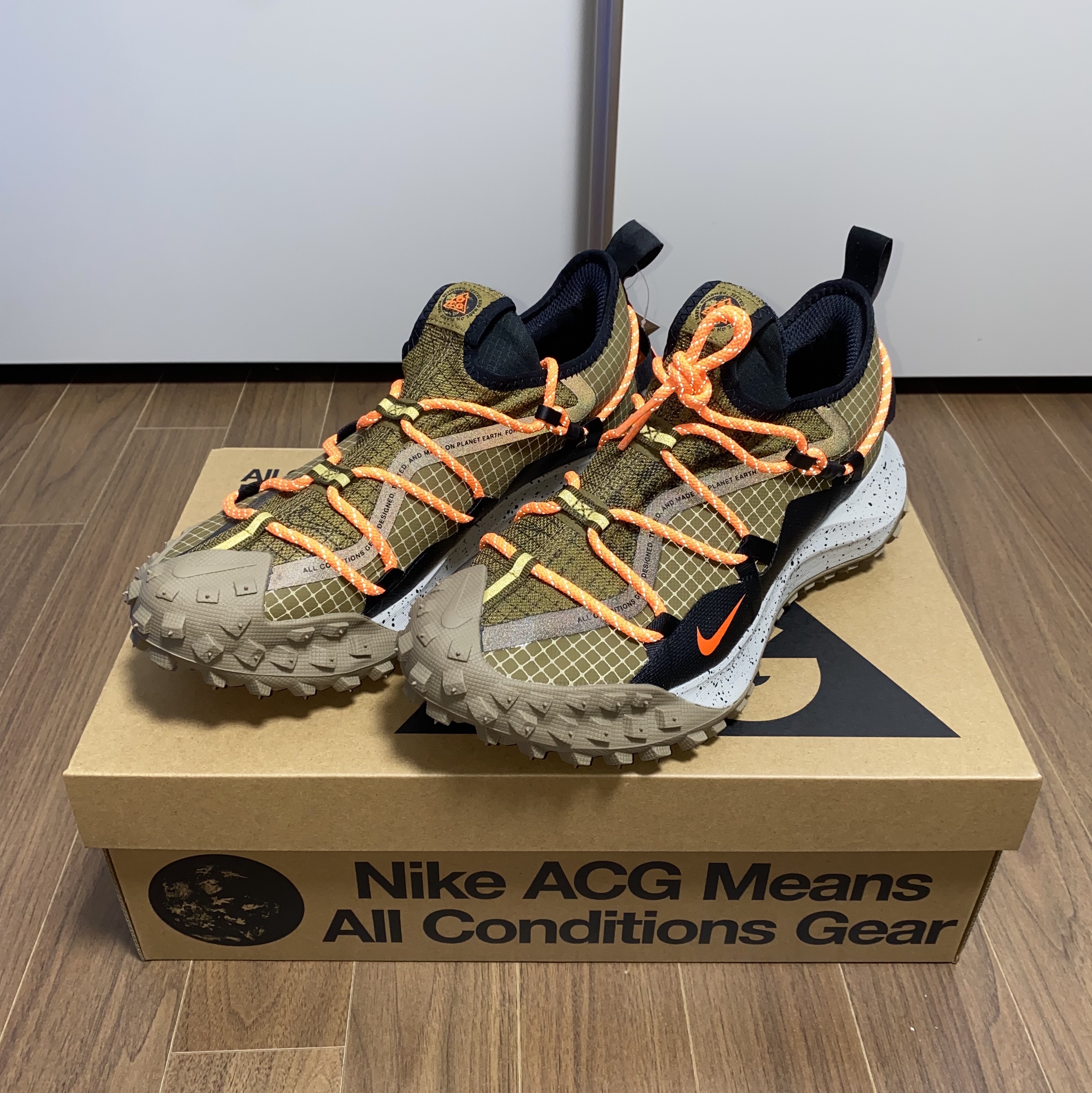 Nike ACG Mountain Fly Low Gore-Tex SE Hazel Rush 착용 스타일