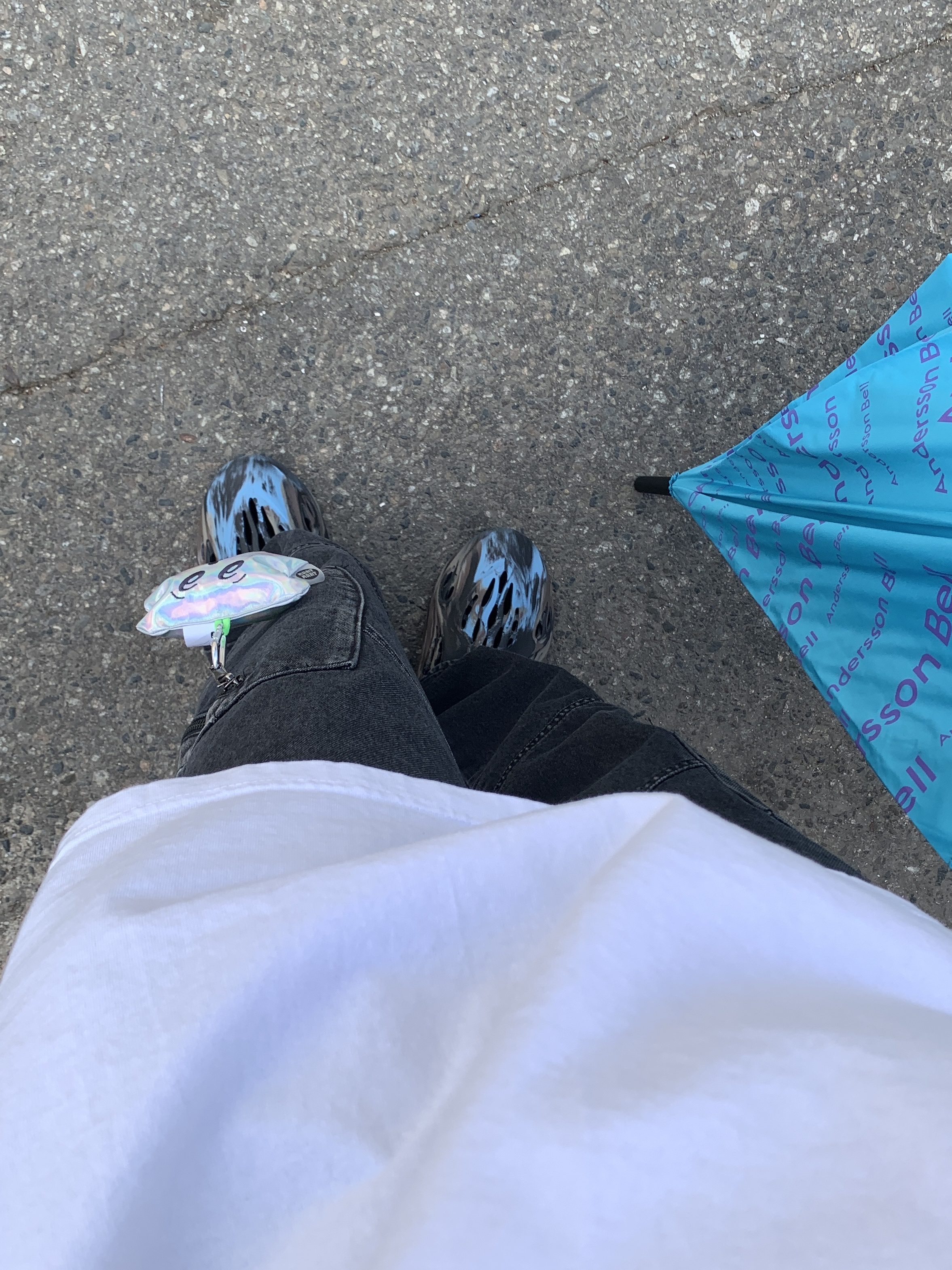 Adidas Yeezy Foam RNNR MX Cinder, Casio G-Shock x Thisisneverthat DW-5600TINT23-7DF Skeleton 착용 스타일 - 4