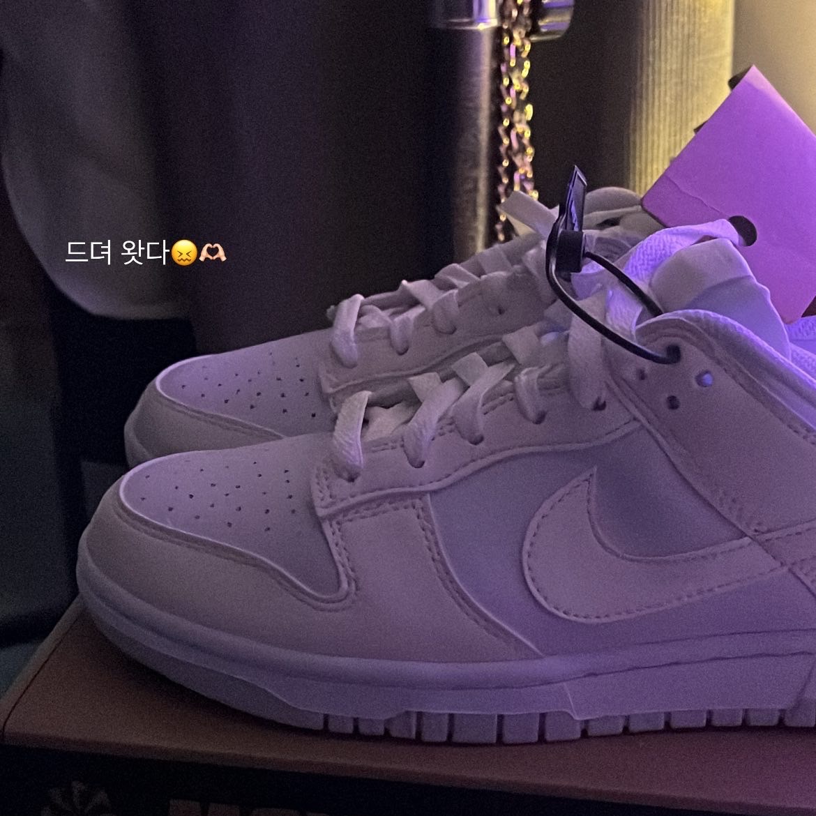 (W) Nike Dunk Low Next Nature Sail 착용 스타일 - 1