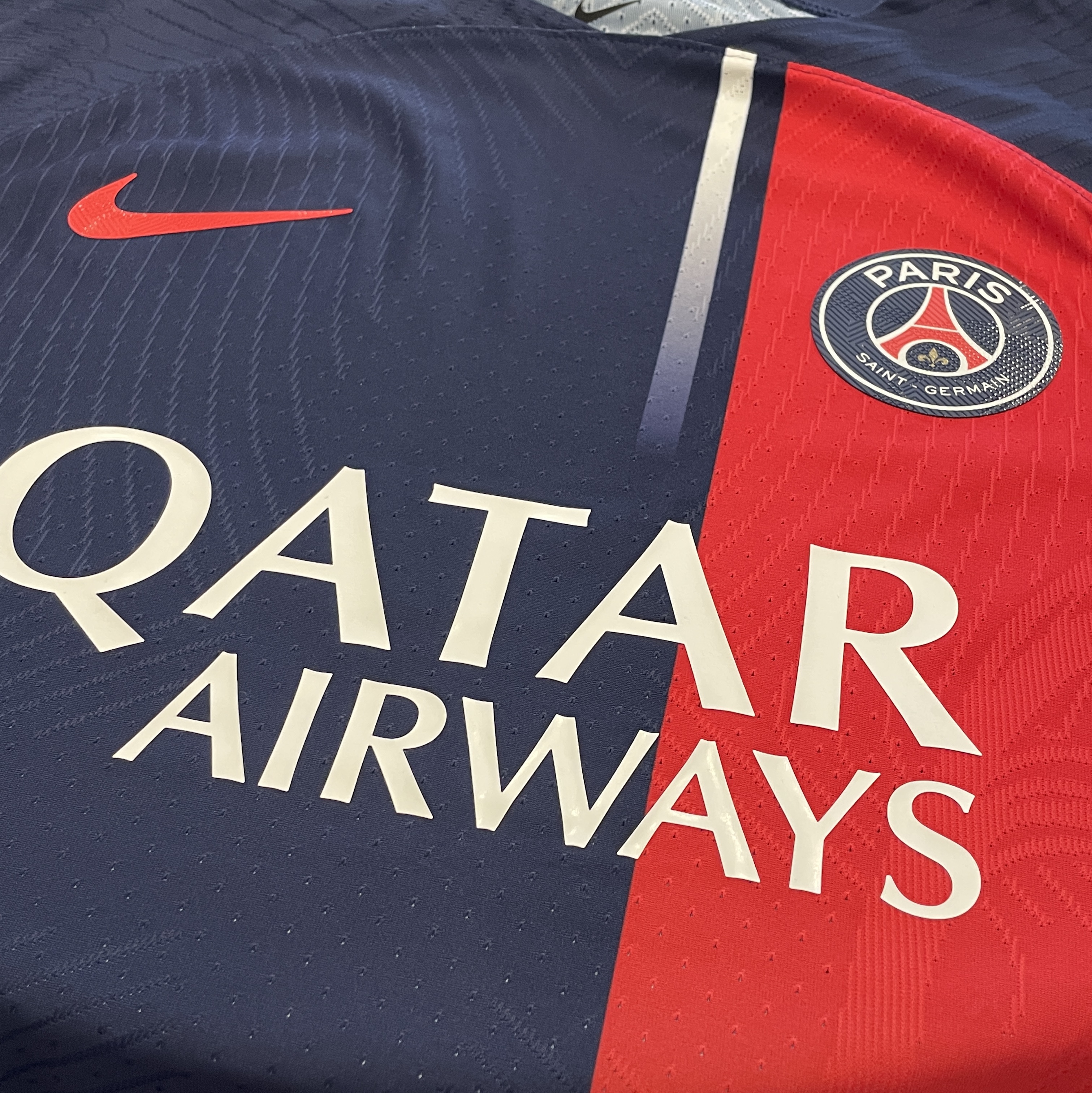 Nike Paris Saint-Germain 2023/24 Dri-Fit ADV Match Home SS Jersey Midnight Navy (Non Marking Ver.) 착용 스타일